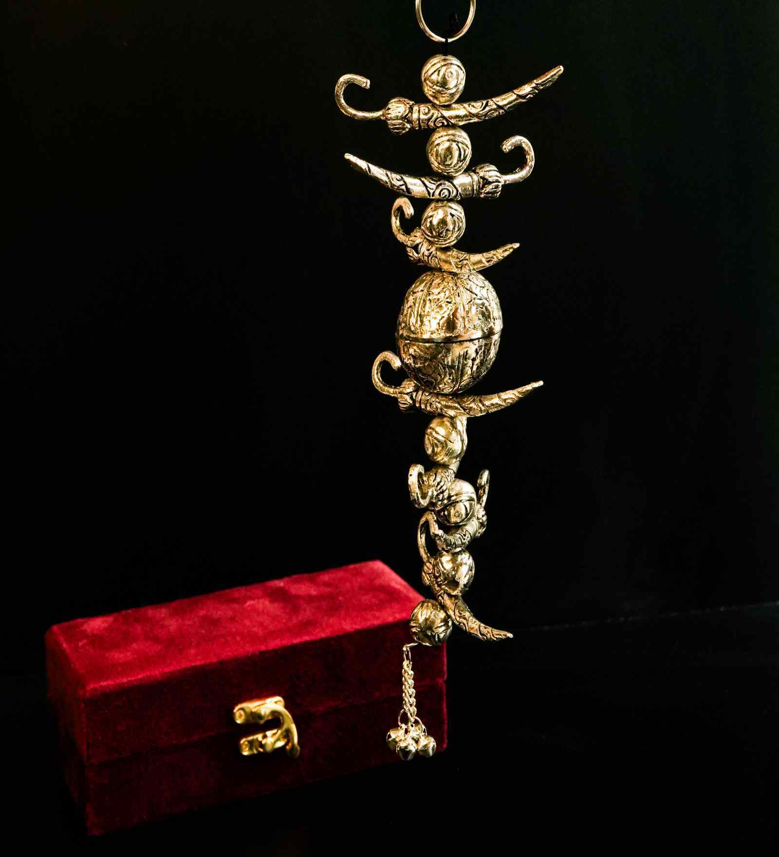 German Silver Nazar Battu(7 Chillies &1 Lemon) German Silver Nazar Battu(7 Chillies &1 Lemon)