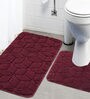 Red Geometric Cotton 32x20 Inches AntiSkid Bath Mats (Set of 2)