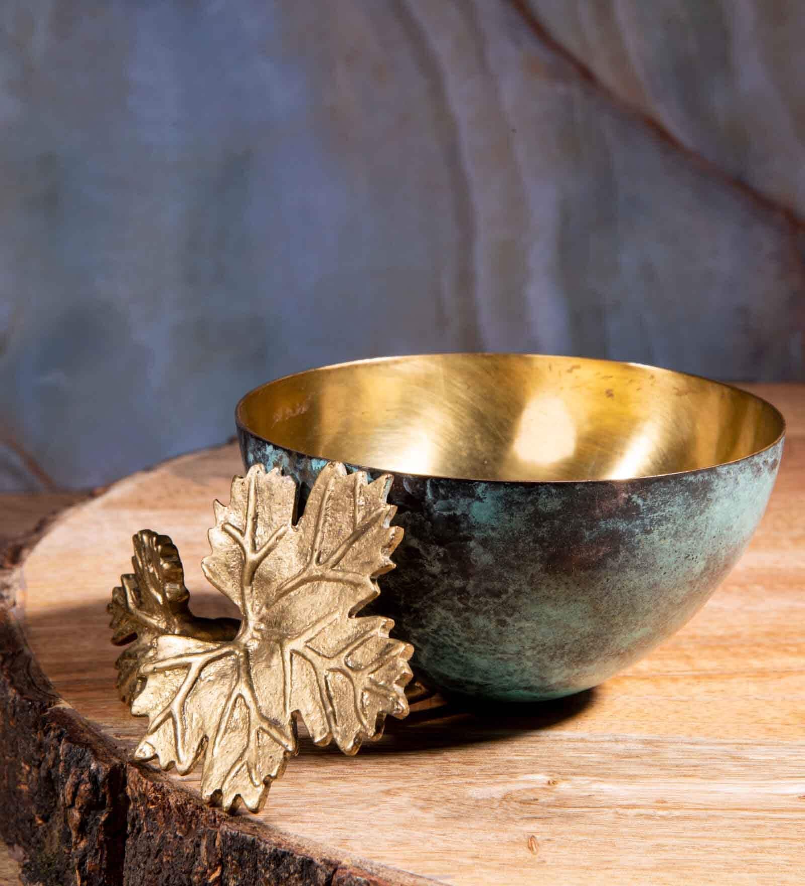Gibox Cerulean Serving Nut Bowl Decorative Metal Serving Platter Home Gathering Kitchen Party D cor