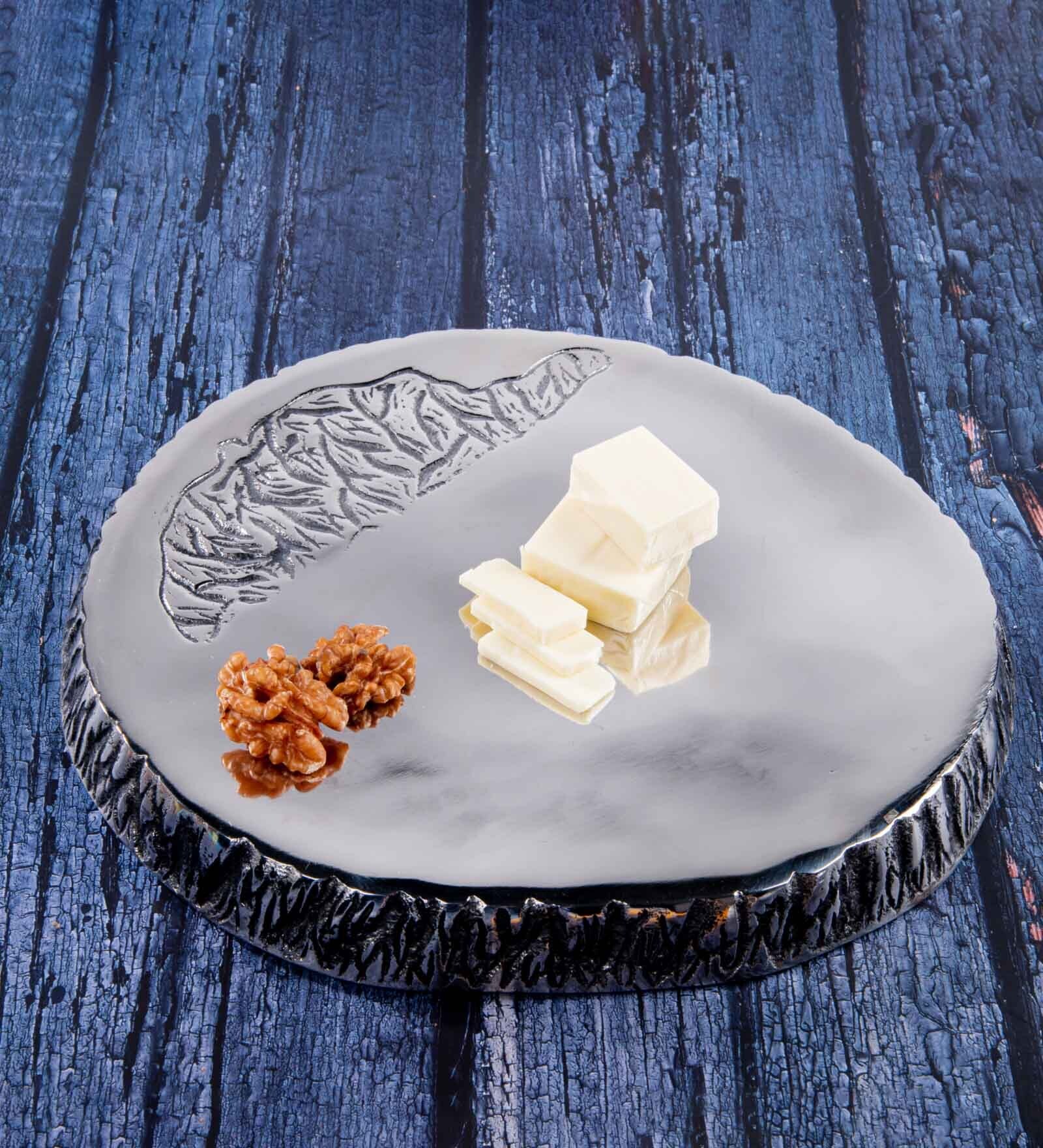 GIBOX Encrust Platter Dish Decorative Serving Platter Tray Dining Table Fancy Food Golden Crocodile