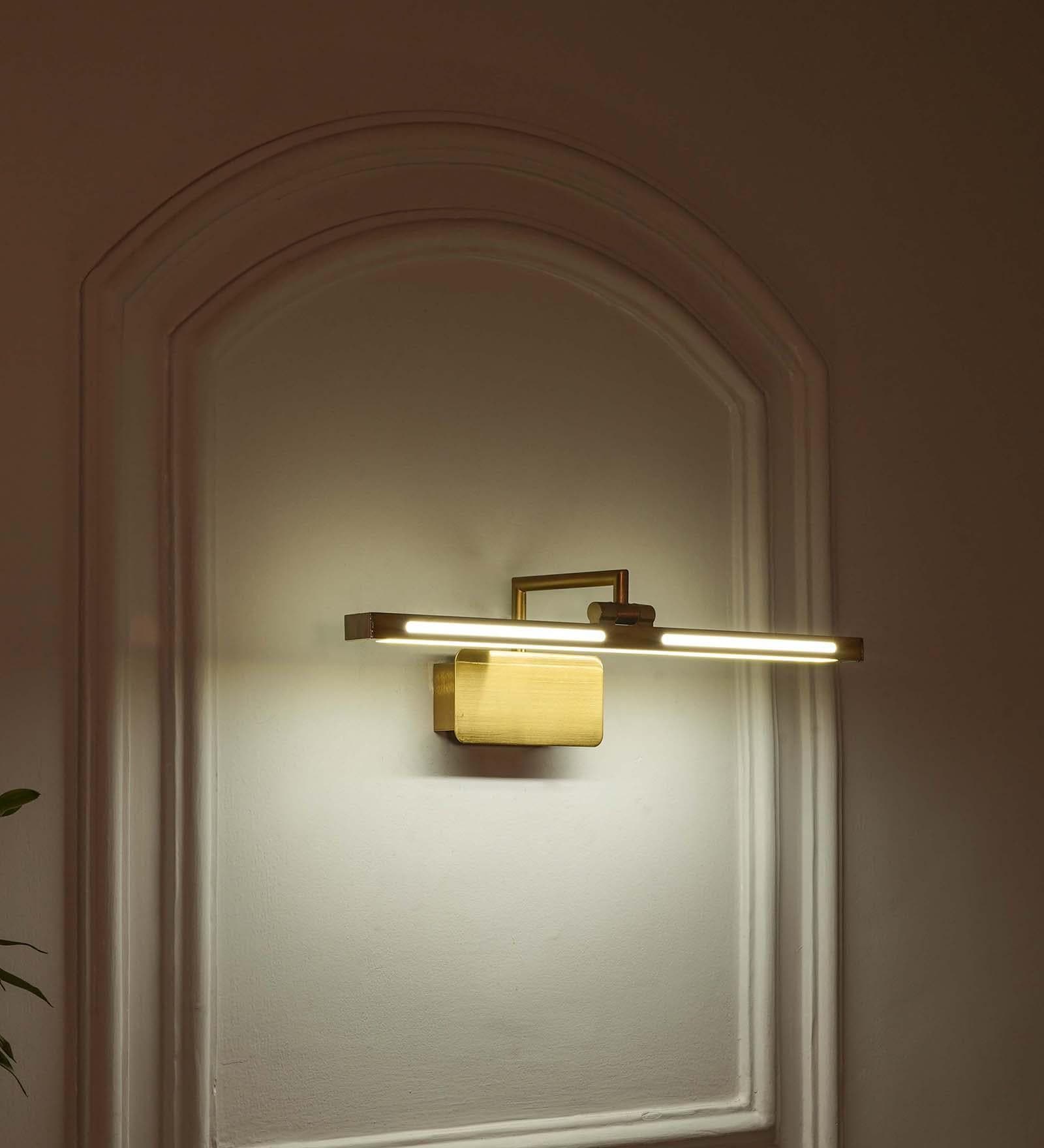 Giotto Integrated LED Metal Picture Light (Brass)