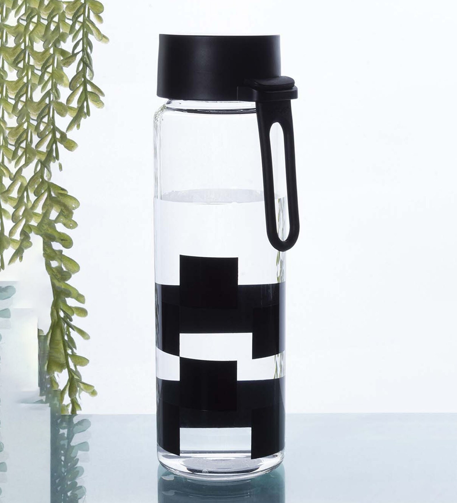 Tetris 300ml Black Bottle