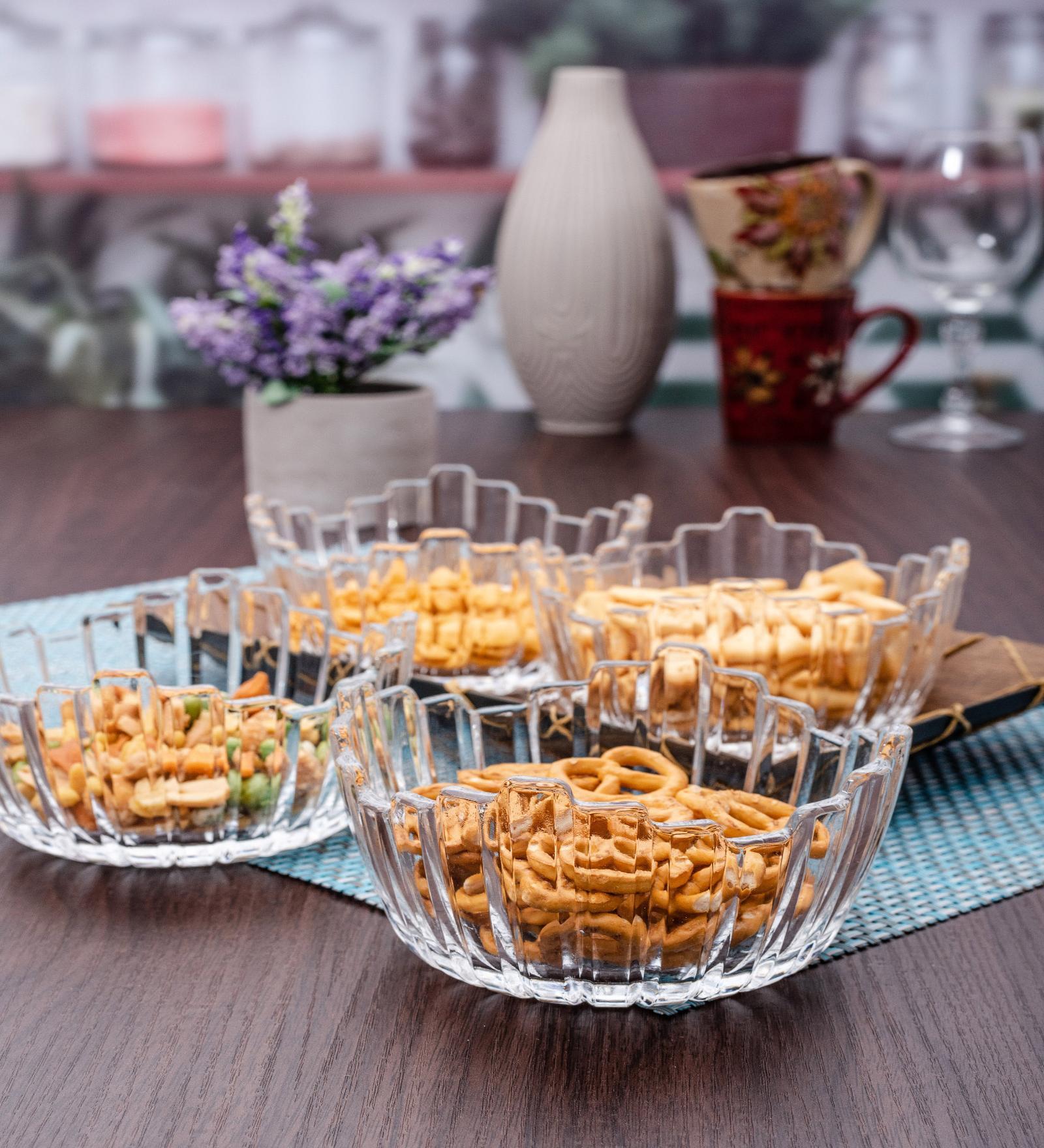 Glass Leaf Bowl Set (Set of 4pcs)