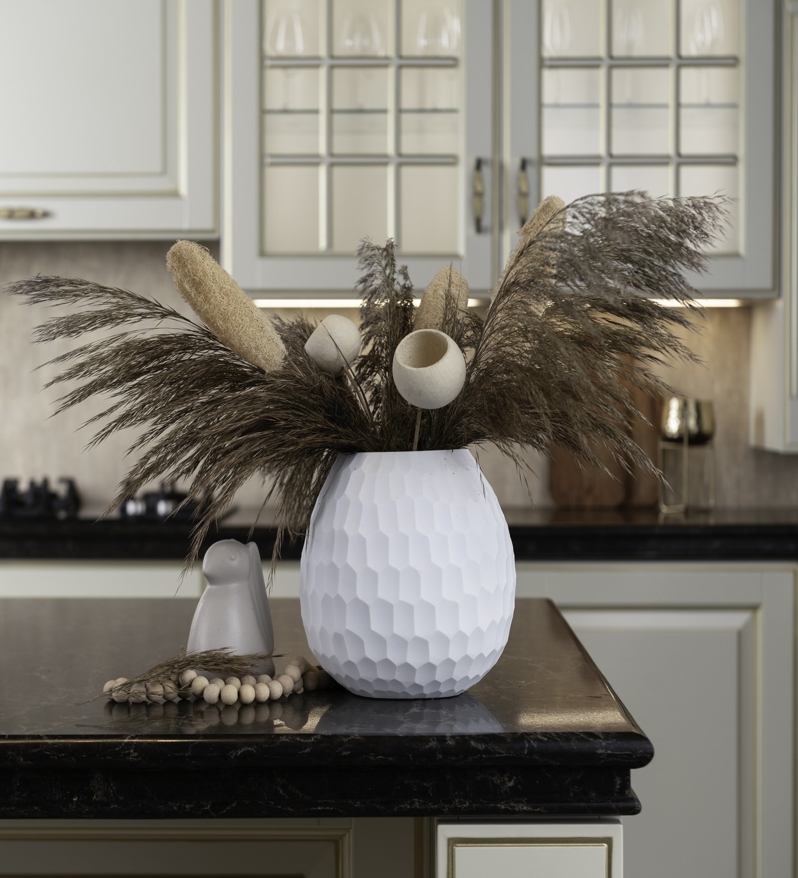 White Radiant Riple Small Glass Vase