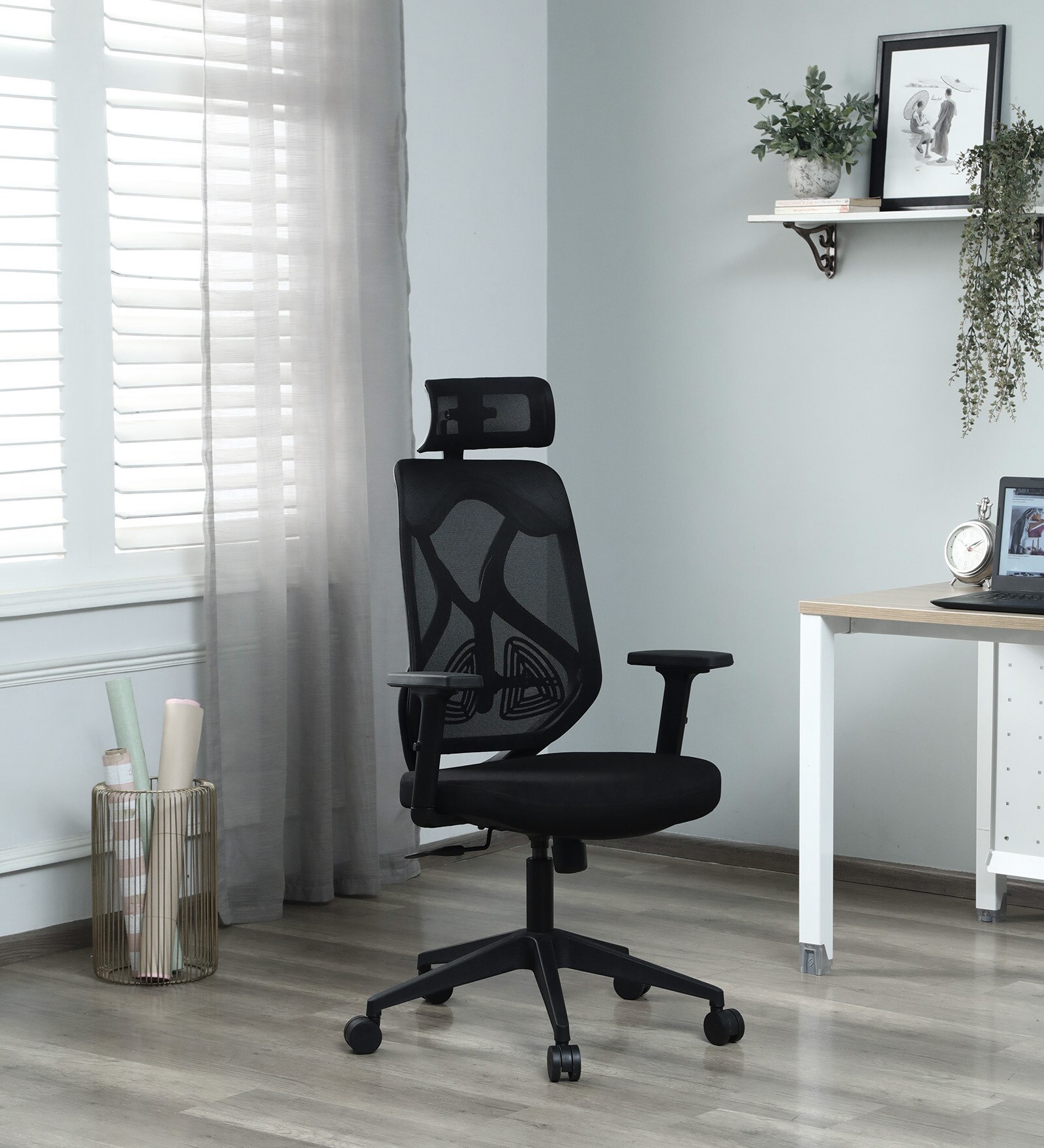 Glider Breathable Mesh Ergonomic Chair in Black Colour