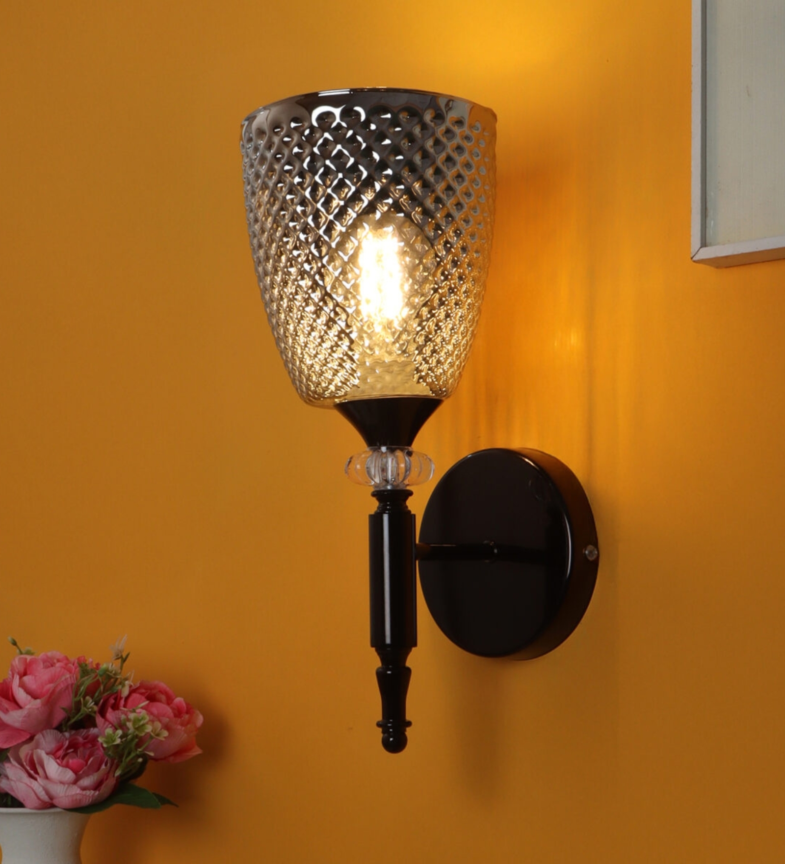 Gloria Glossy & Black Mild Steel Wall Light
