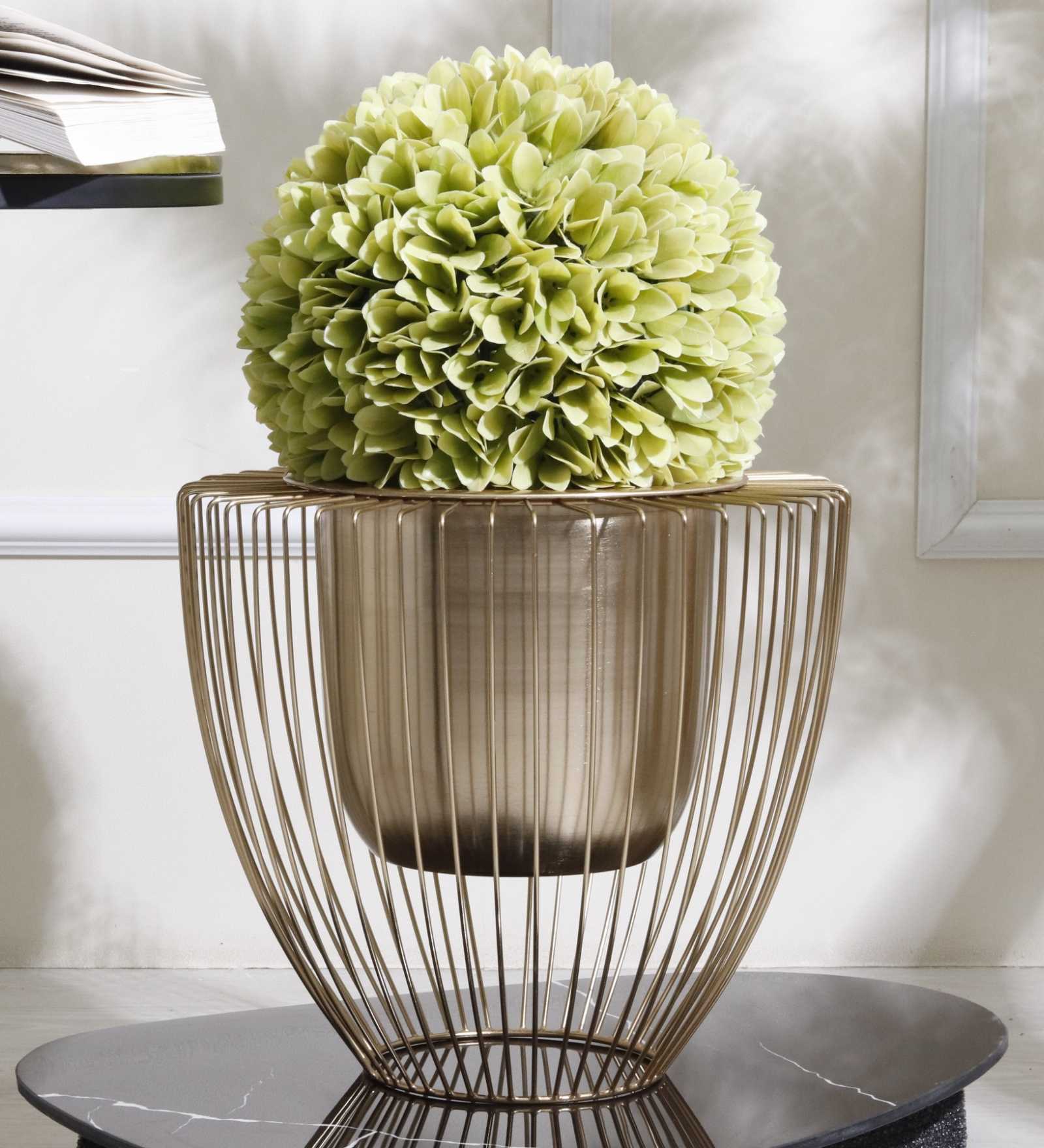 Gloria Riga Gold Metal Planter