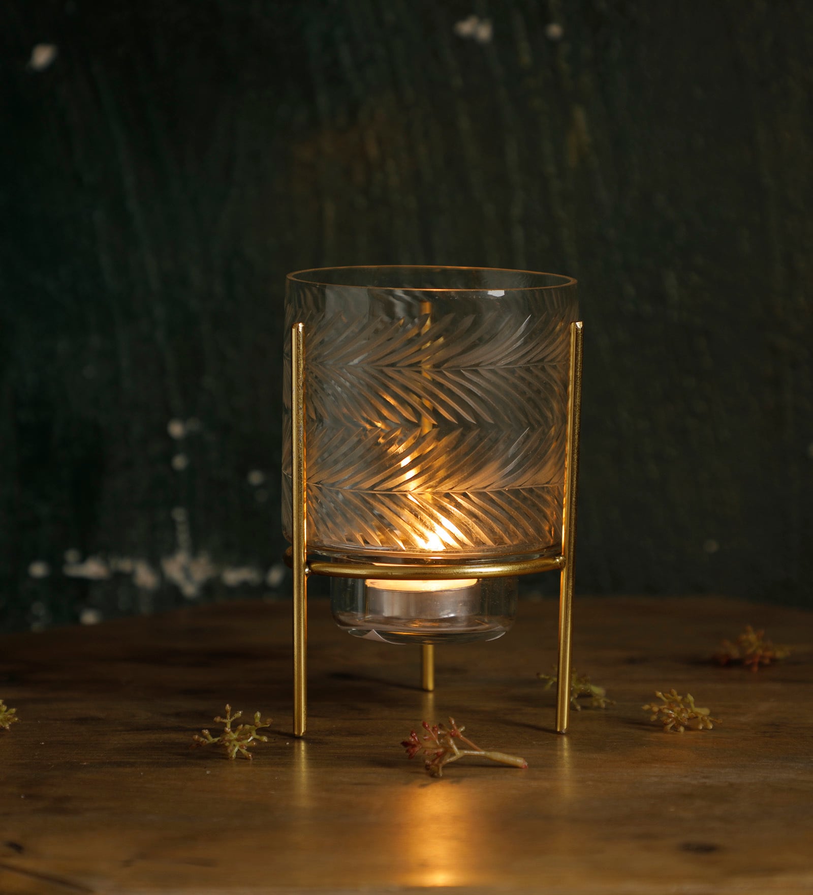 Glorius Gold Mild Steel & GlassTable Tealight Candle Holders
