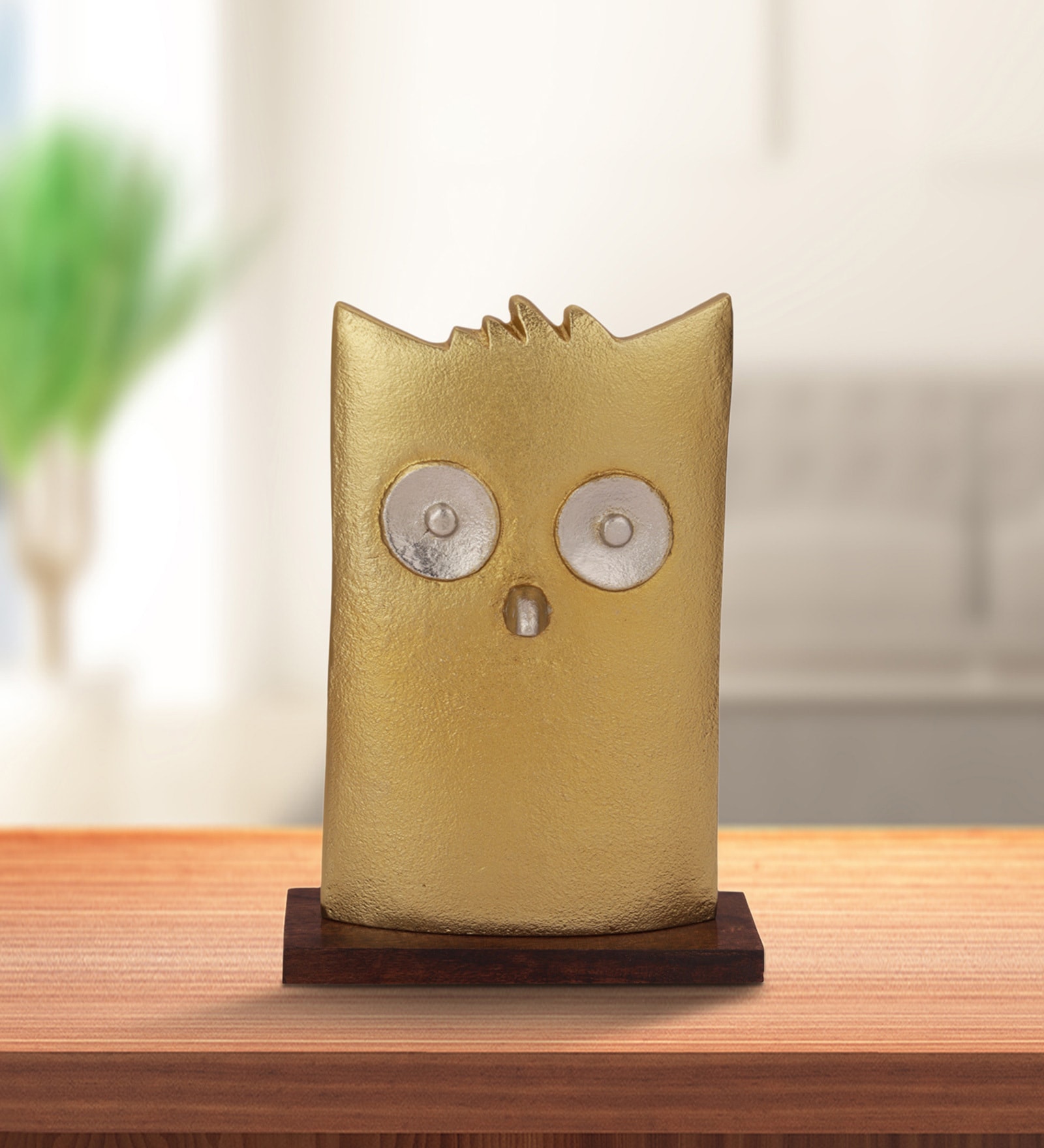 Glow Gold Aluminium Showpiece