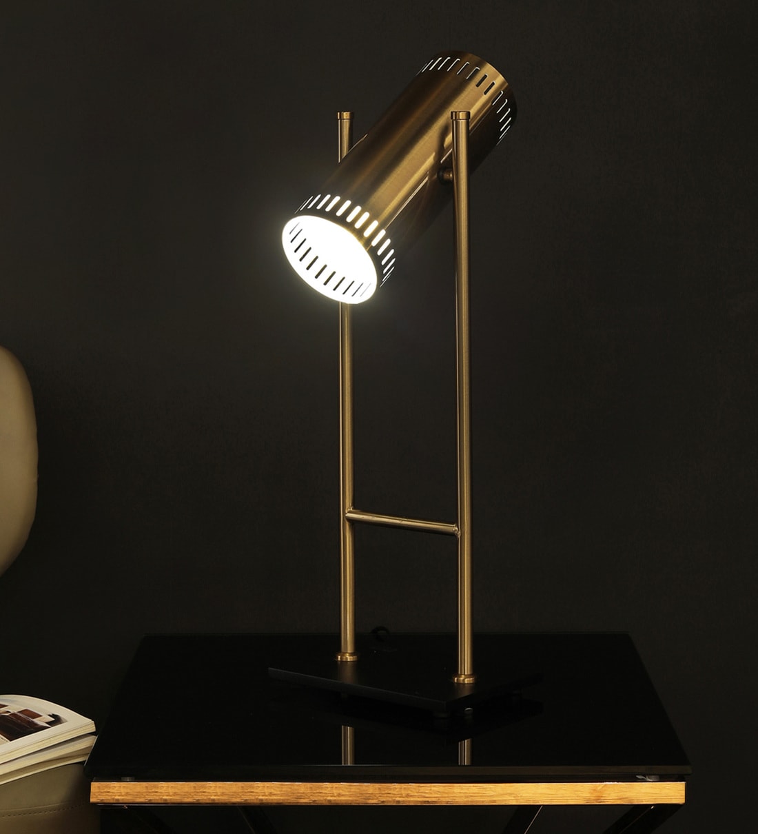 pepperfry study lamp