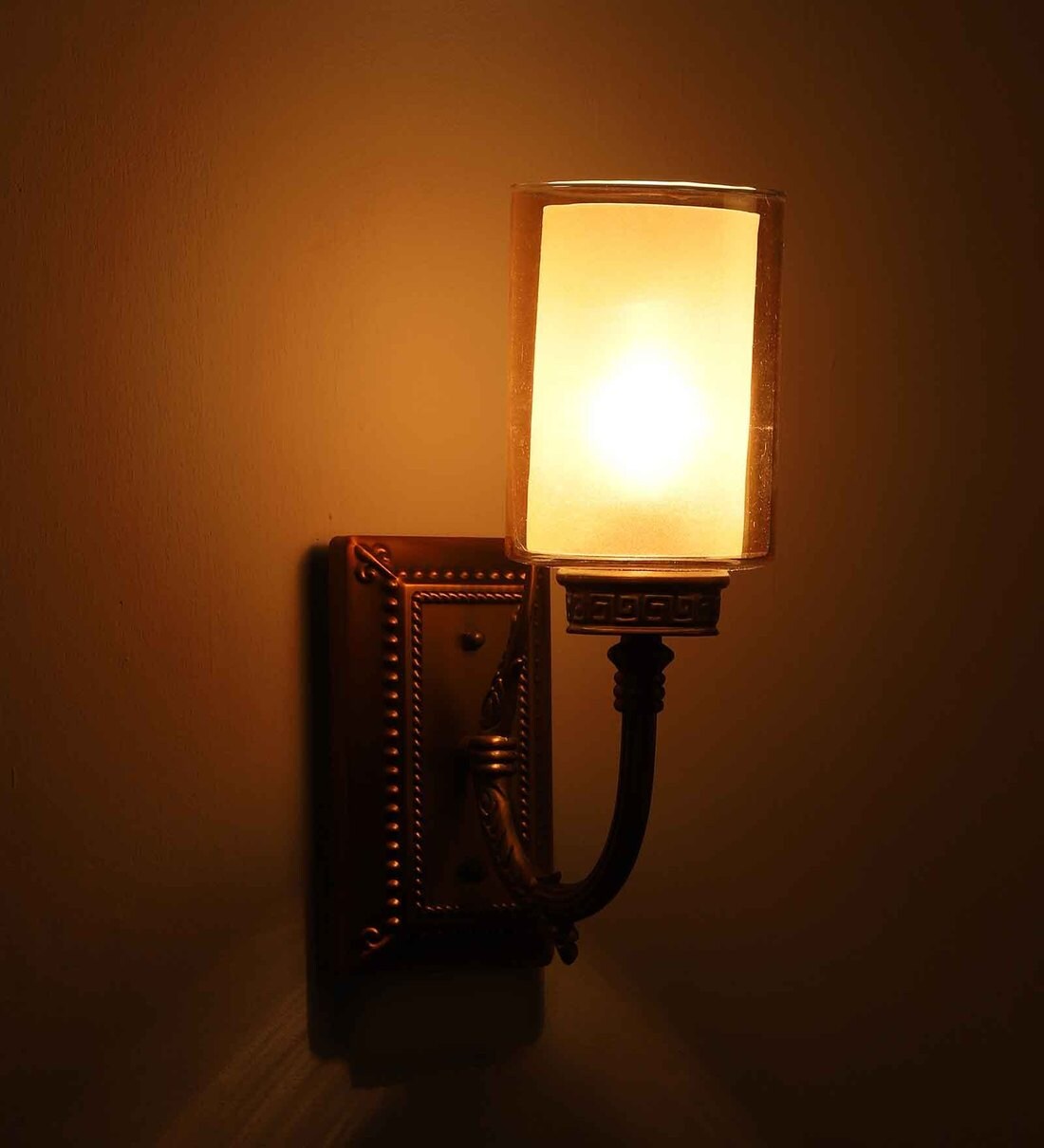 Buy Gold Metal Wall Light By Eliante By Jainsons Lights Online