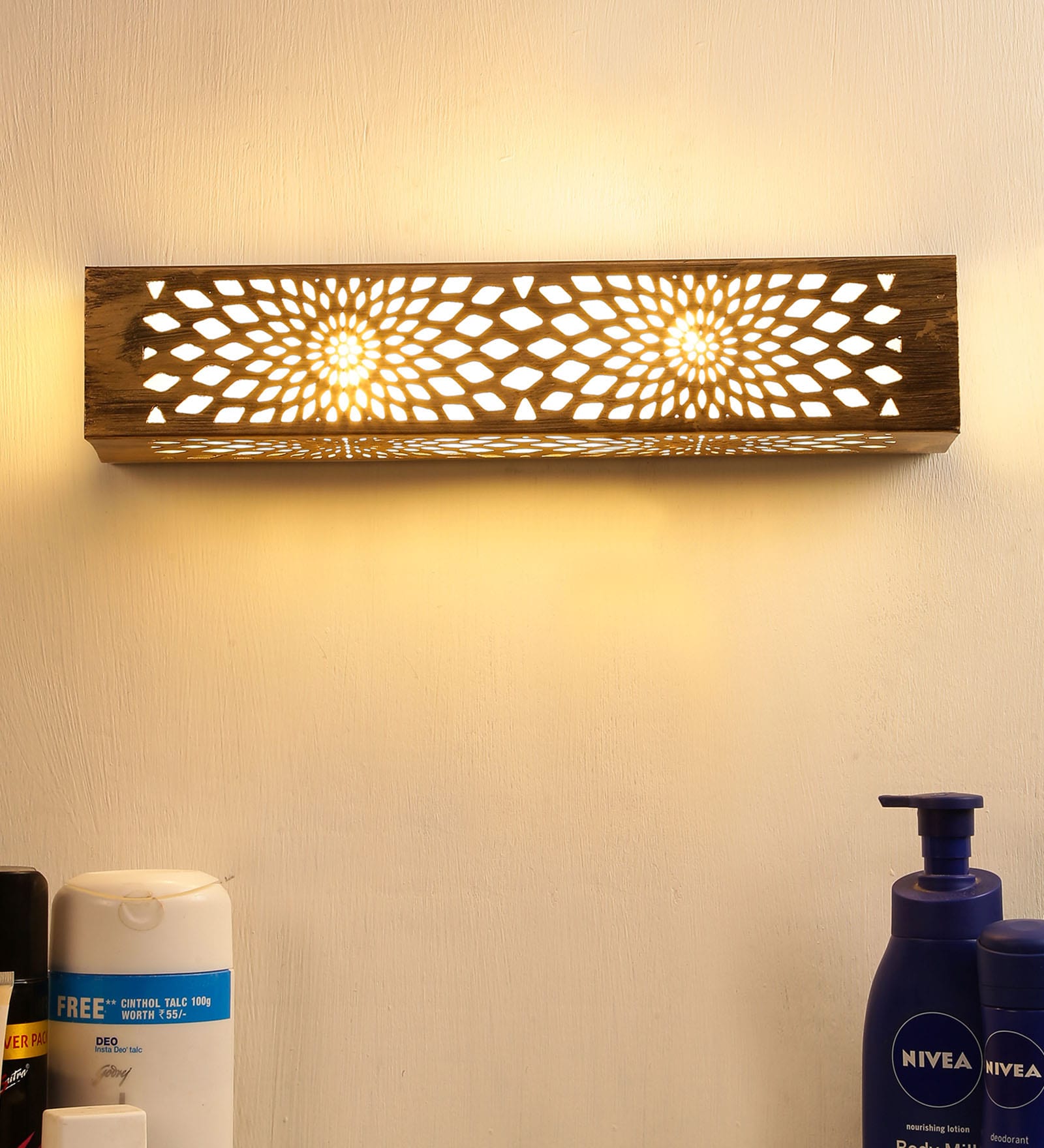 Danica Metal Flush Mount Wall Light (Gold)