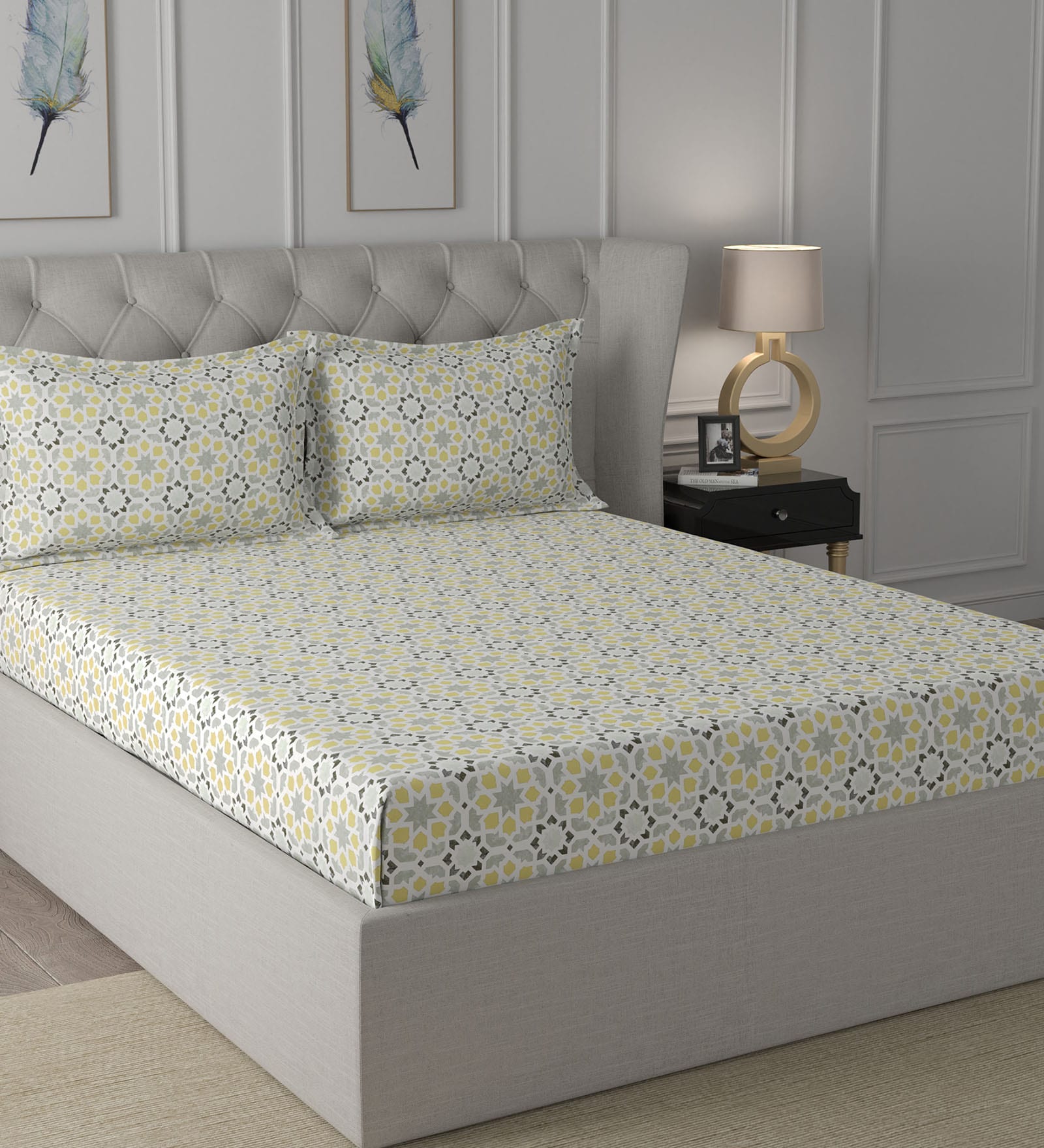 Gold Abstract 200 TC 100% Cotton Queen Sized Bed Sheets with 2 Pillow Covers