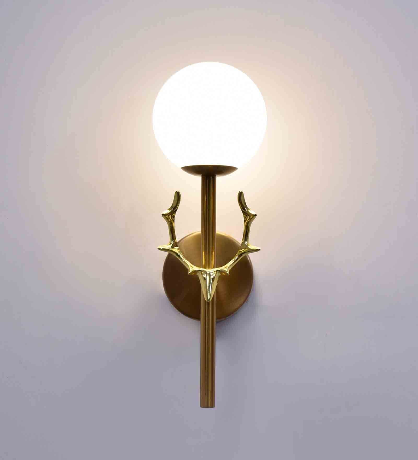 Alden Metal LED Wallchieres (Gold)