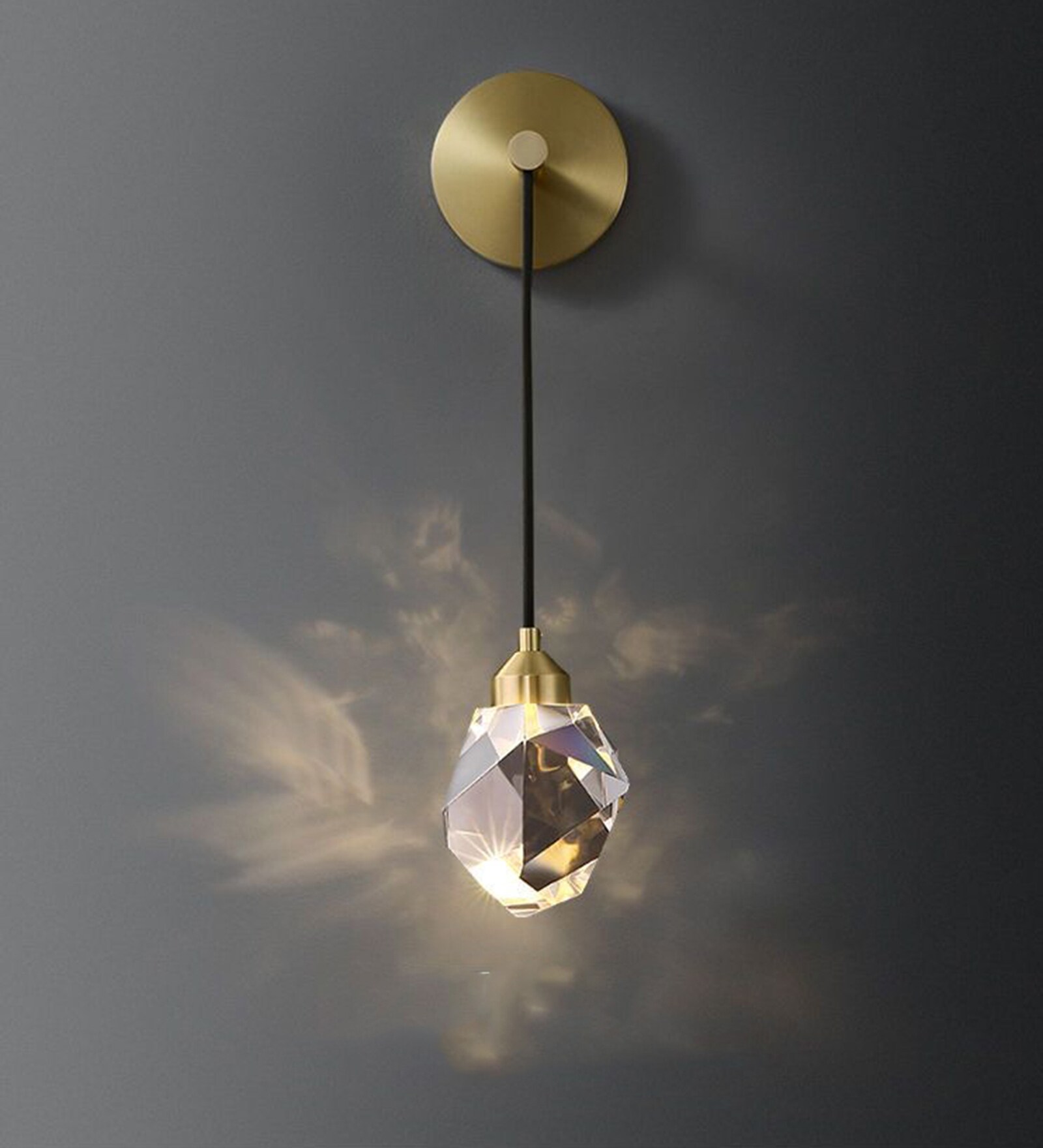 Magic Metal LED Novelty Wall Light (Brass)