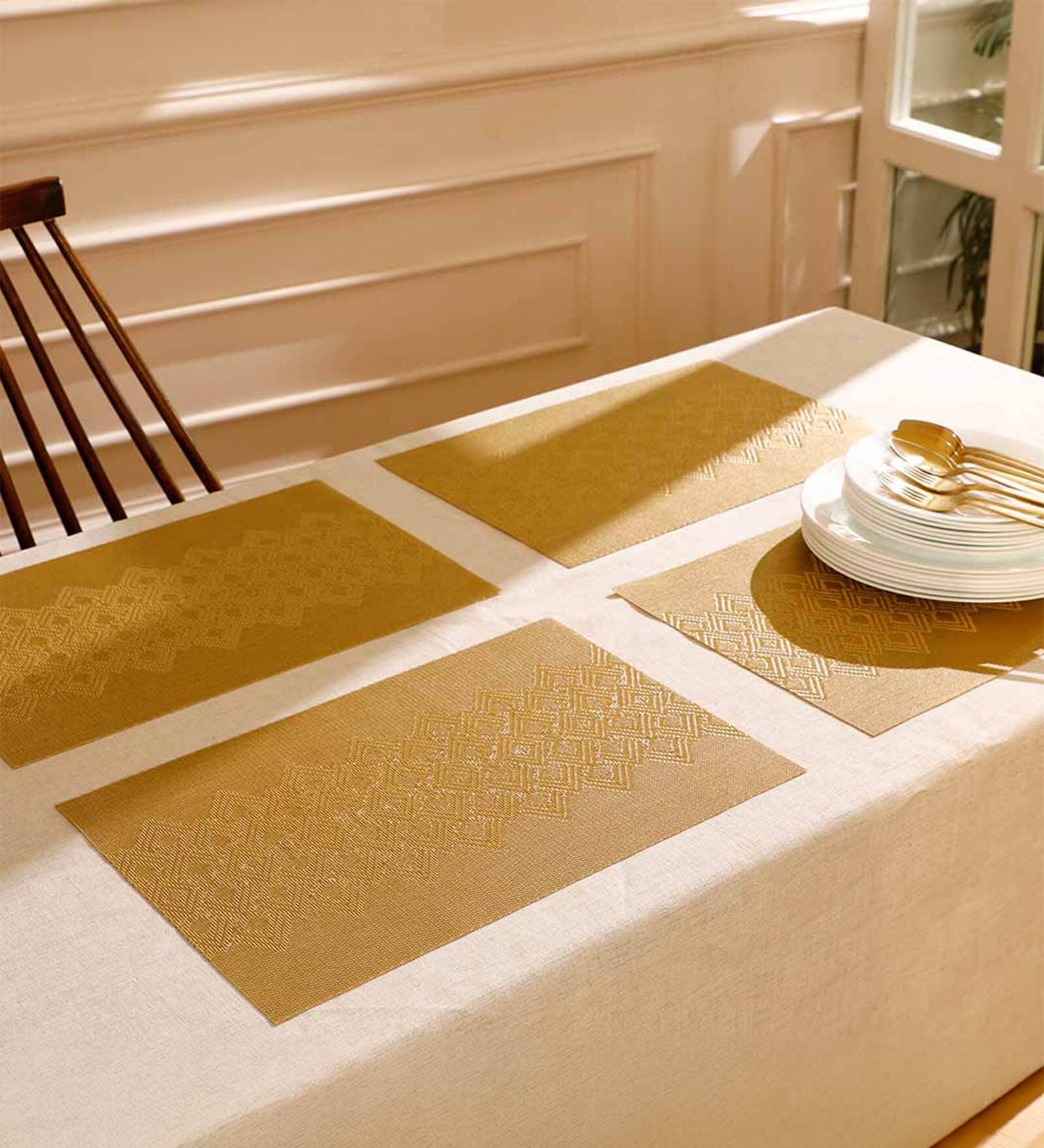 Golden Daniella Rectangular PVC Dining Table Placemat