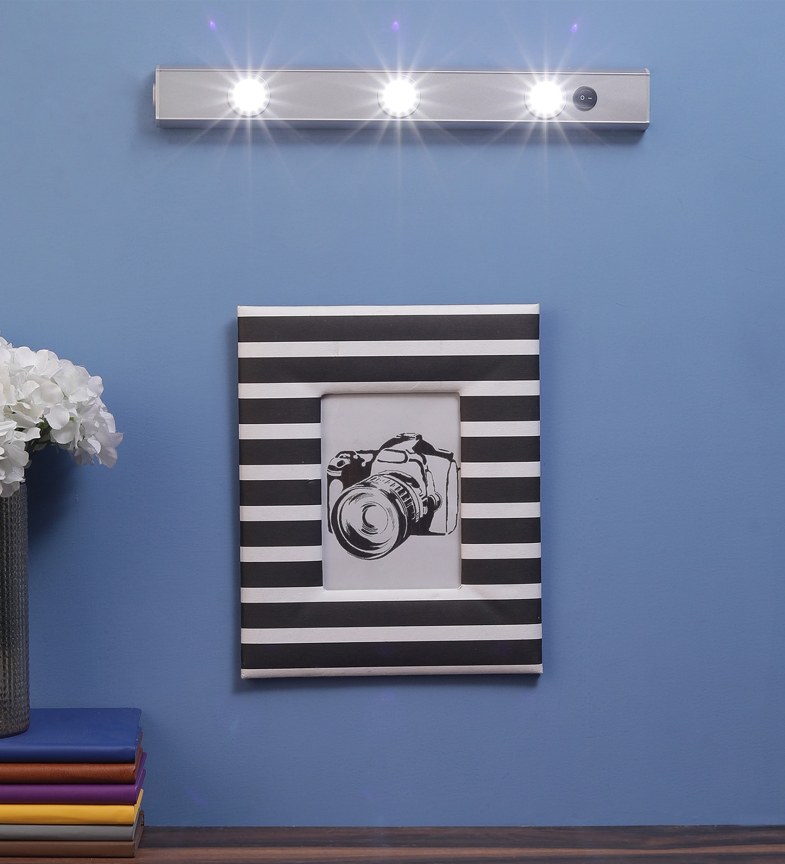 Contemporary Metal LED Wall Flush Mount Light (Silver)