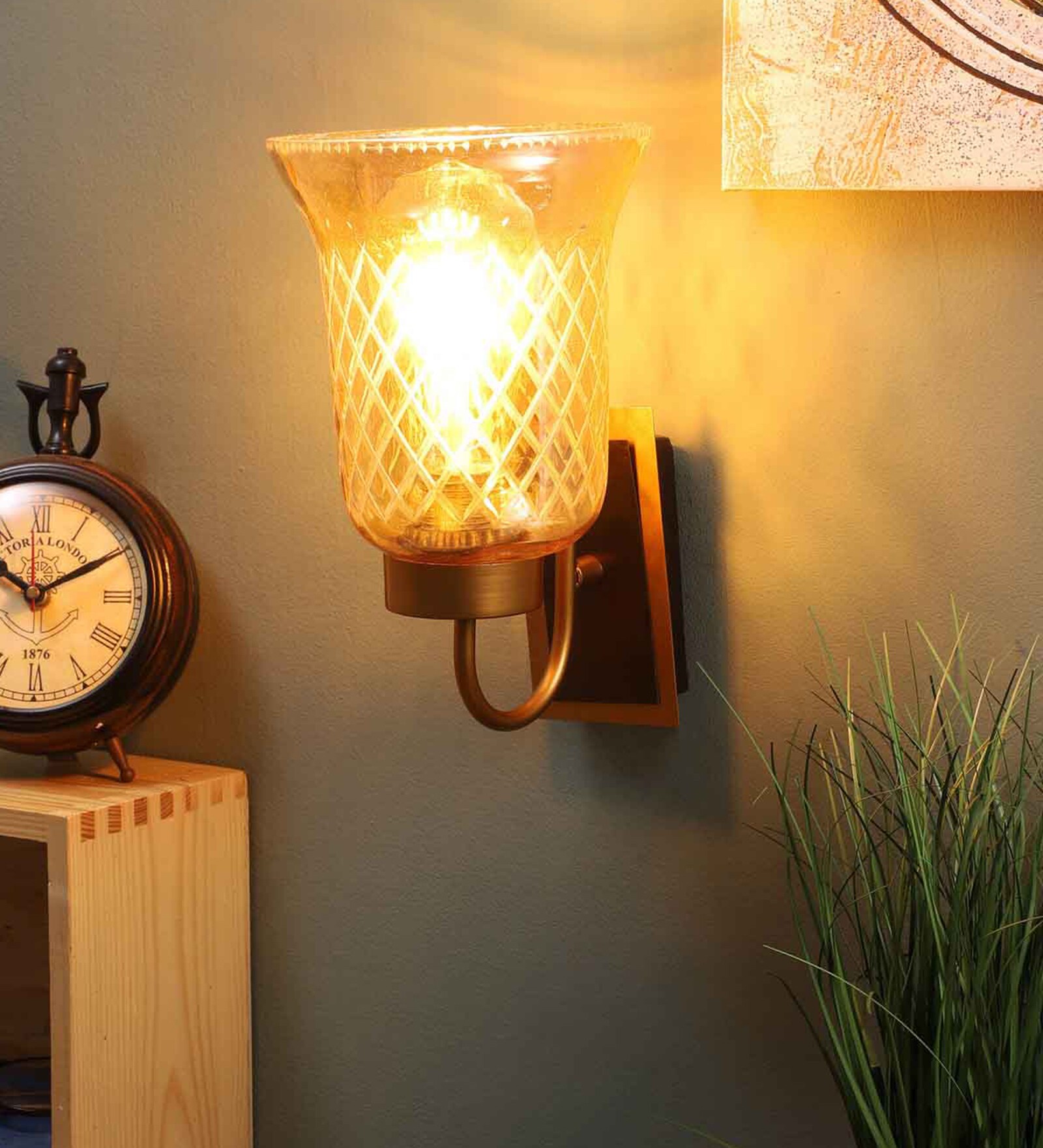 Buy Gold Metal Wall Light By Eliante By Jainsons Lights at 55 OFF by