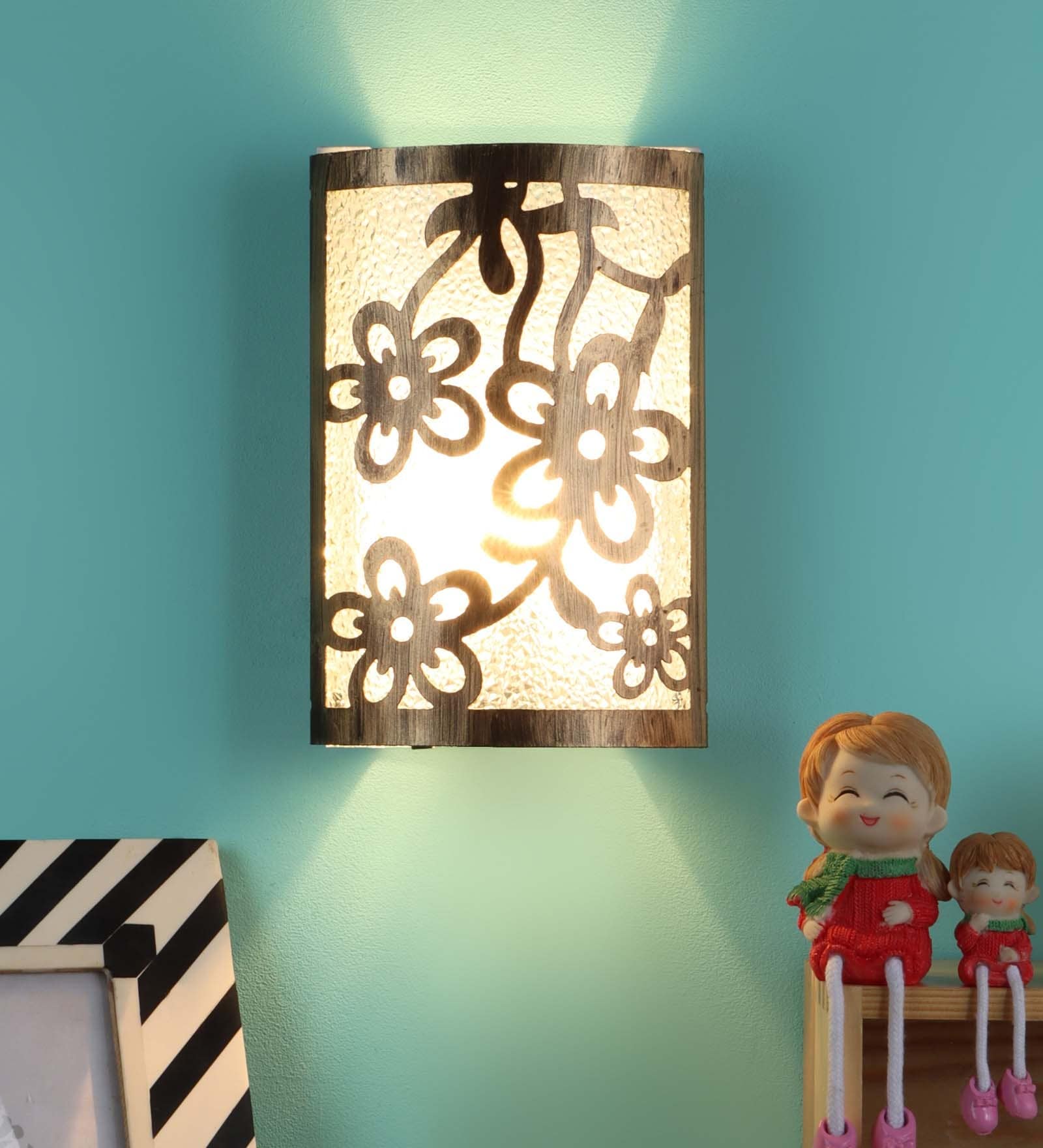 Gold Metal Wall Light