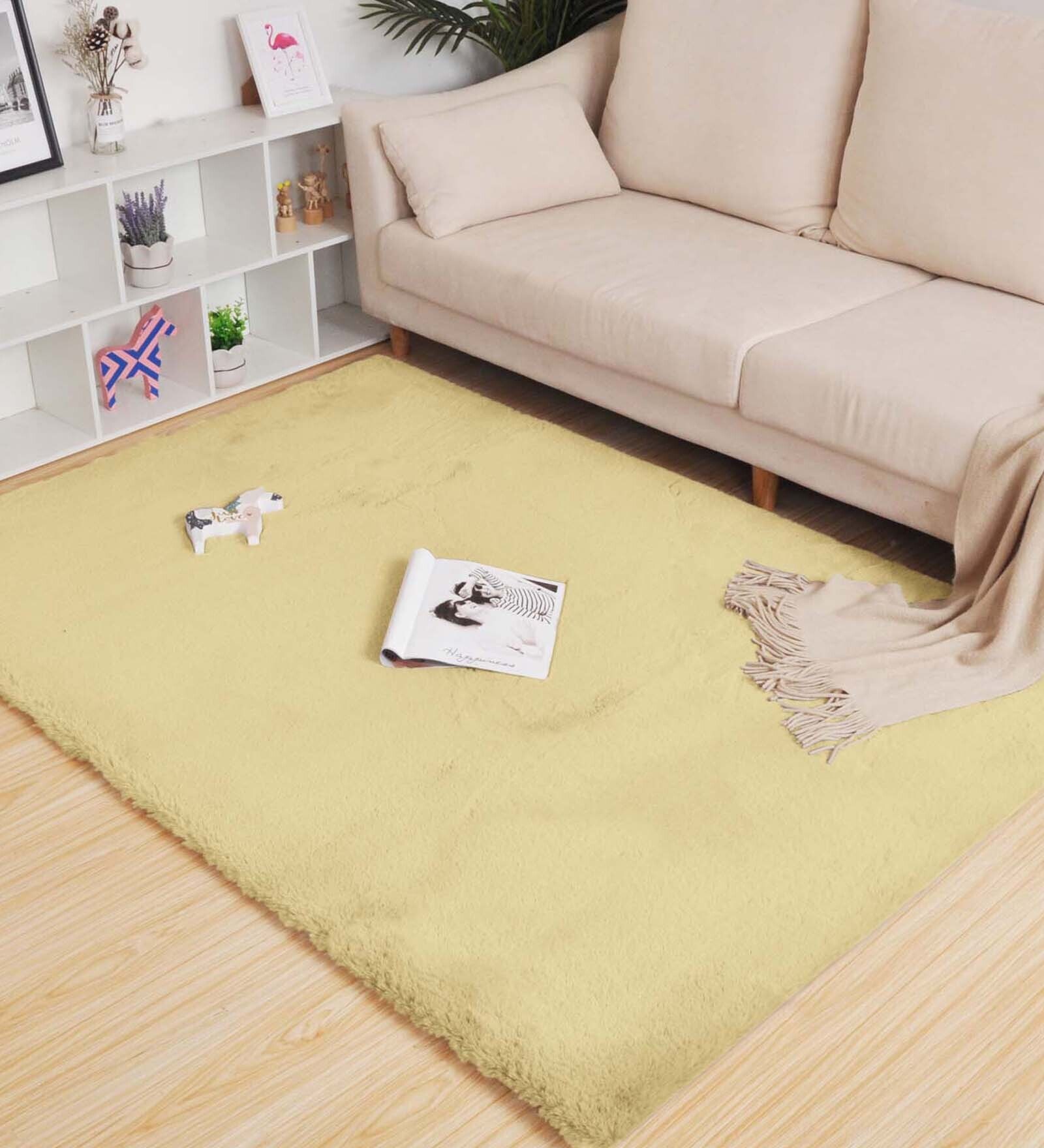Gold Solid Polyester 4 ft x 6 ft Machine Made Carpet