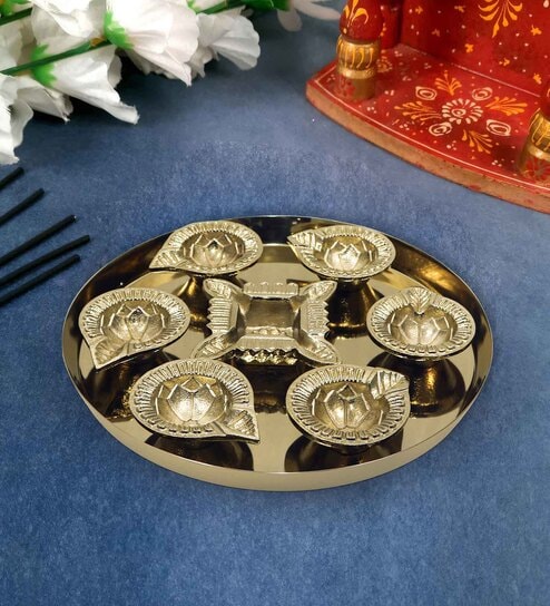Gold Diya Set With Thali For Decor And Pooja Set Of 8