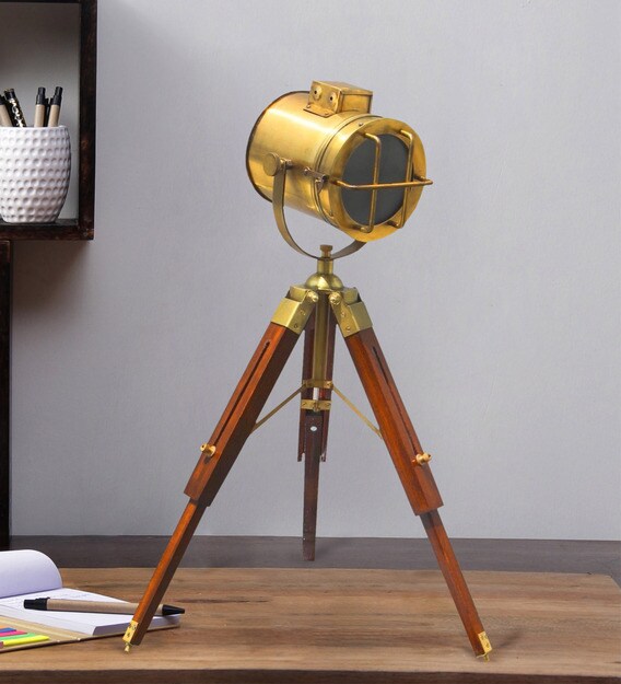 tripod table lamp