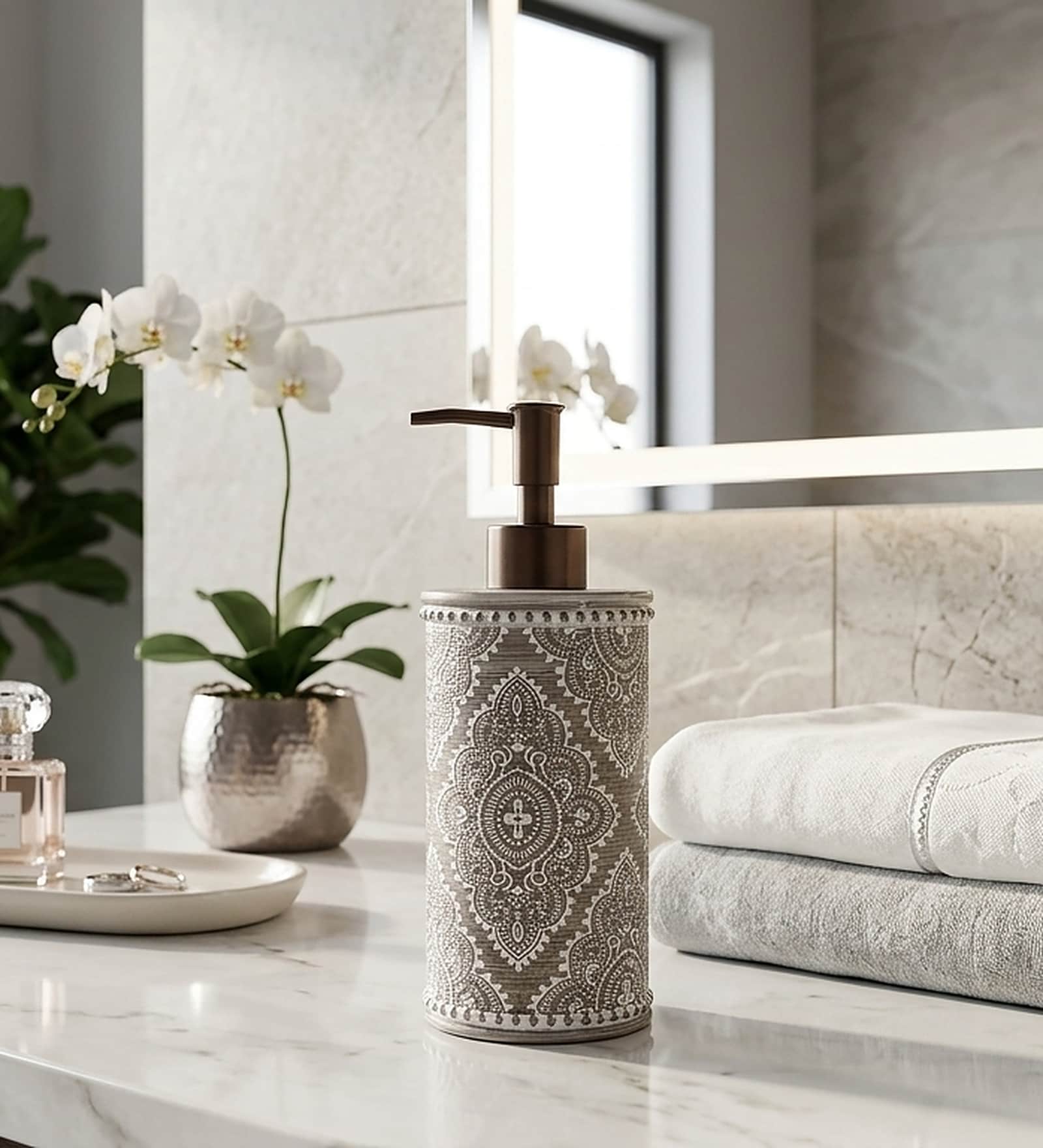 Graphite Grande Liquid Soap Dispenser