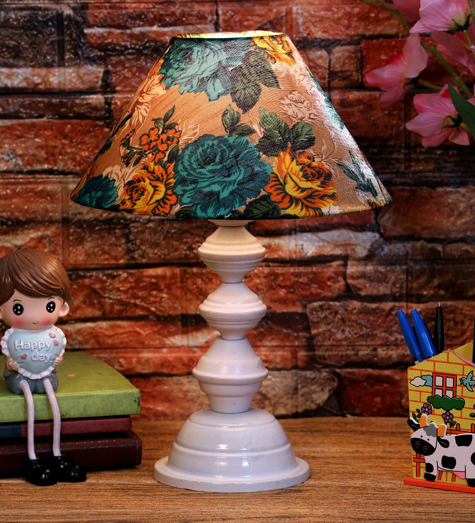 Multicolor Shade Table Lamp With Metal Base