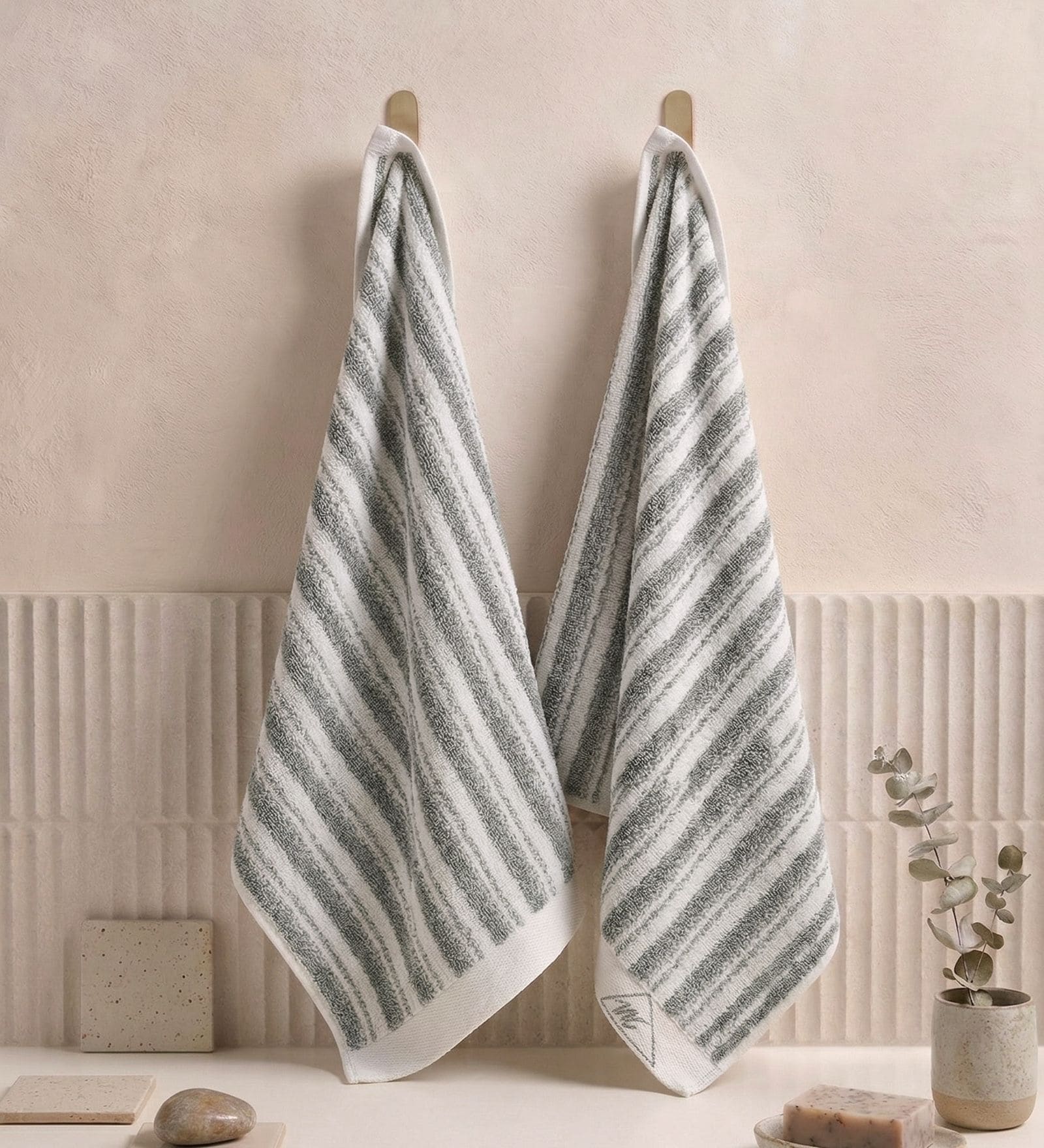 Green 100% Cotton 500 Gsm Hand Towel 2 Pc