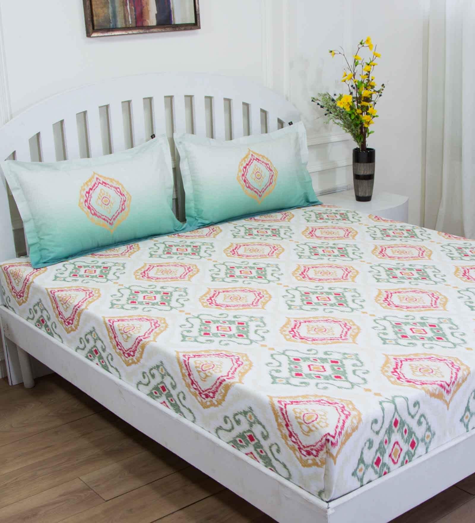 Green Traditional 144 TC Cotton Queen Sized Bed Sheets with 2 Pillow Covers