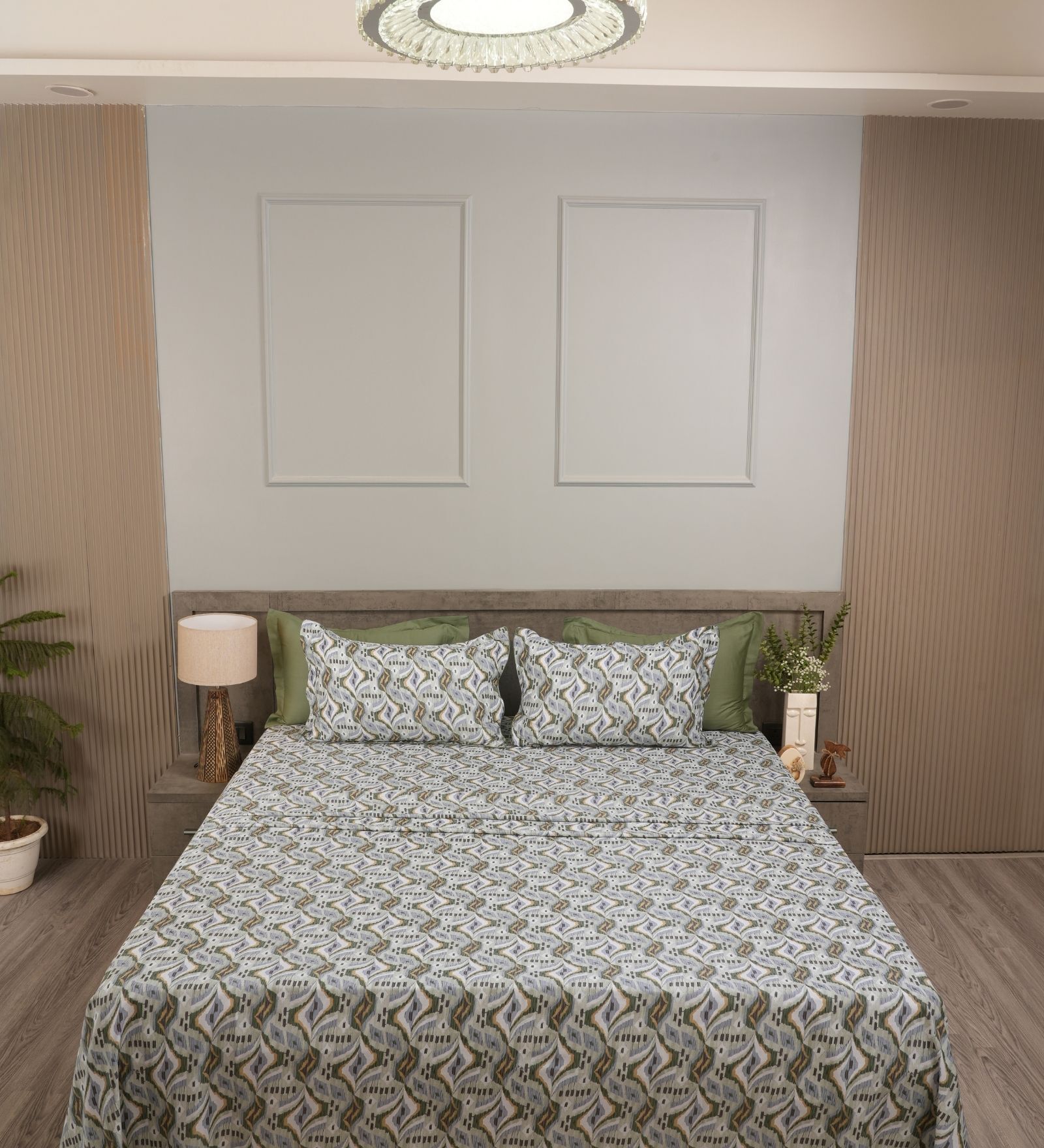 Green Contemporary Ikat Pattern 210 TC 100% Cotton Superking Bedsheet with 2 Pillow Covers