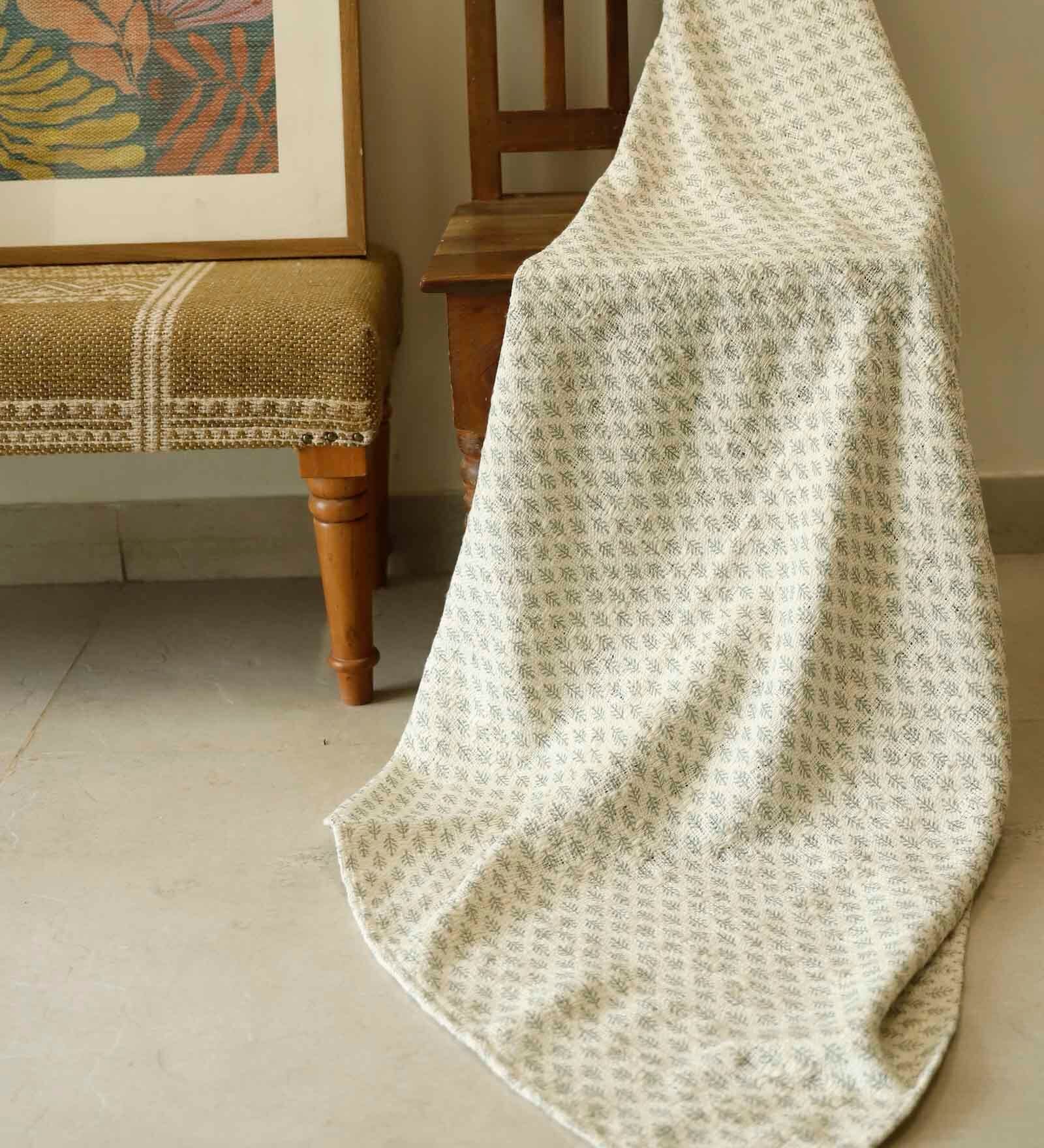 Green Cotton And Polyester Abstract 60X50 Inches Throw