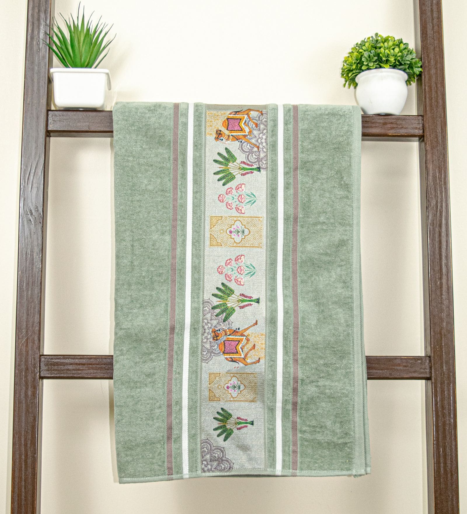 Green Cotton Printed  460 GSM Bath Towel (1Pc)