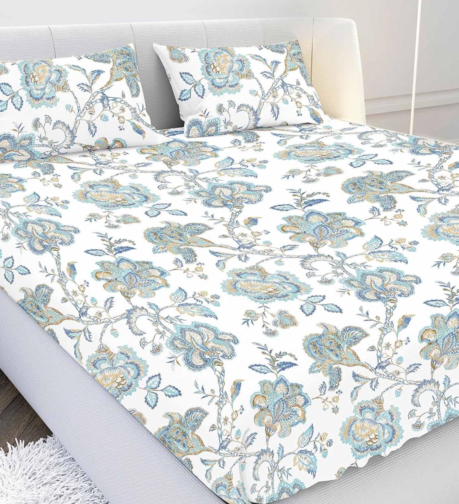 Green Geometric 210 TC Cotton Super King Bedsheet with 2 Pillow Covers
