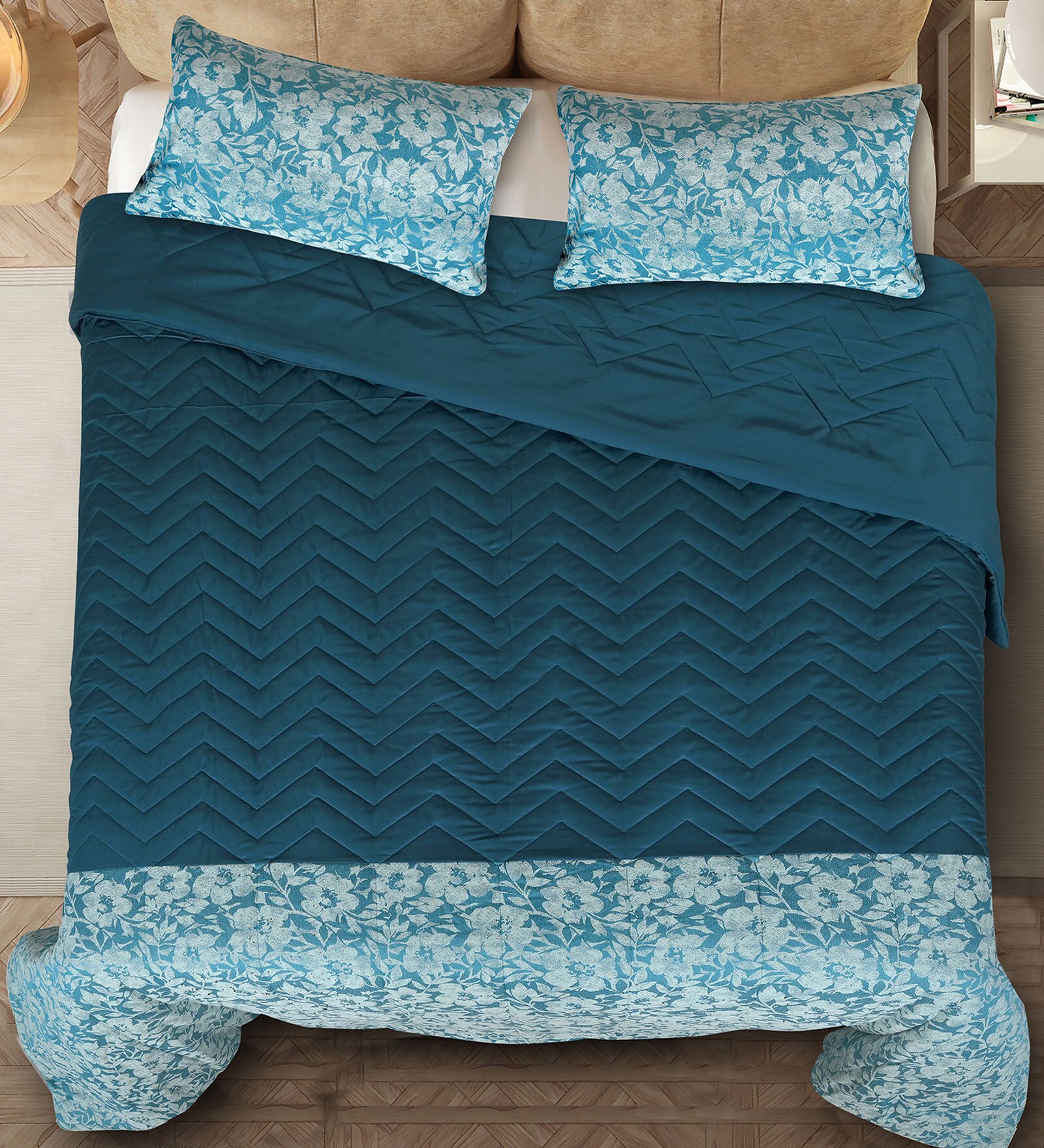 Green Kanan Reversible King Quilt With 2 Pillow Cover