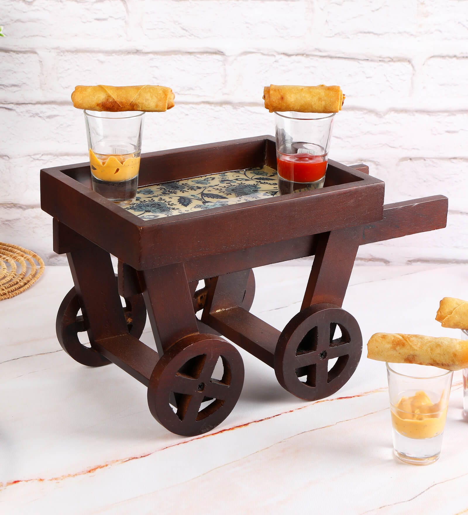 Green Mdf wood  & Iron 15 Inch Triangle Appetizer Platters