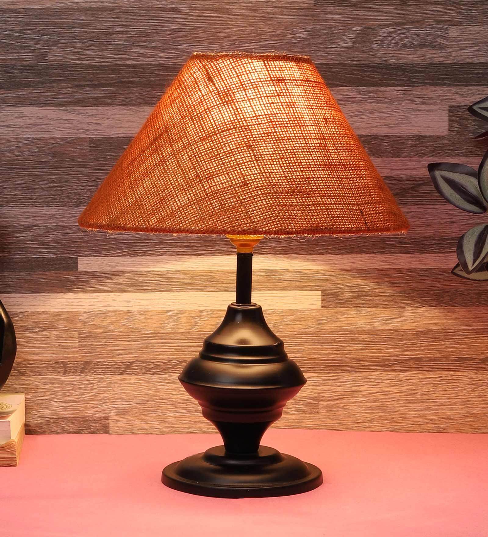Green Natural Fiber Shade Table Lamp With Black Base