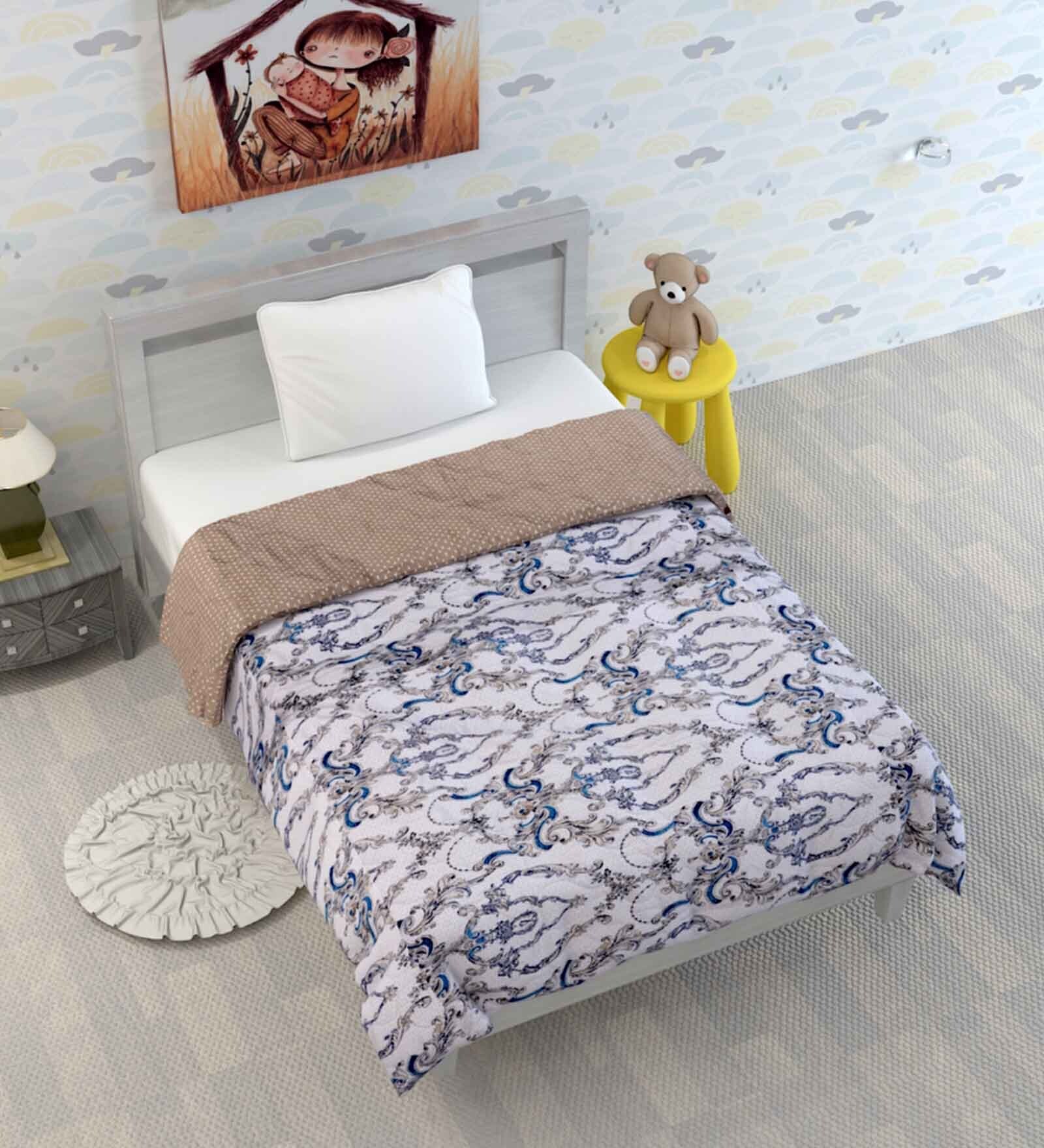 Single Bed Kids Comforters- Reversible Multicolor Polyester Abstract 120 GSM
