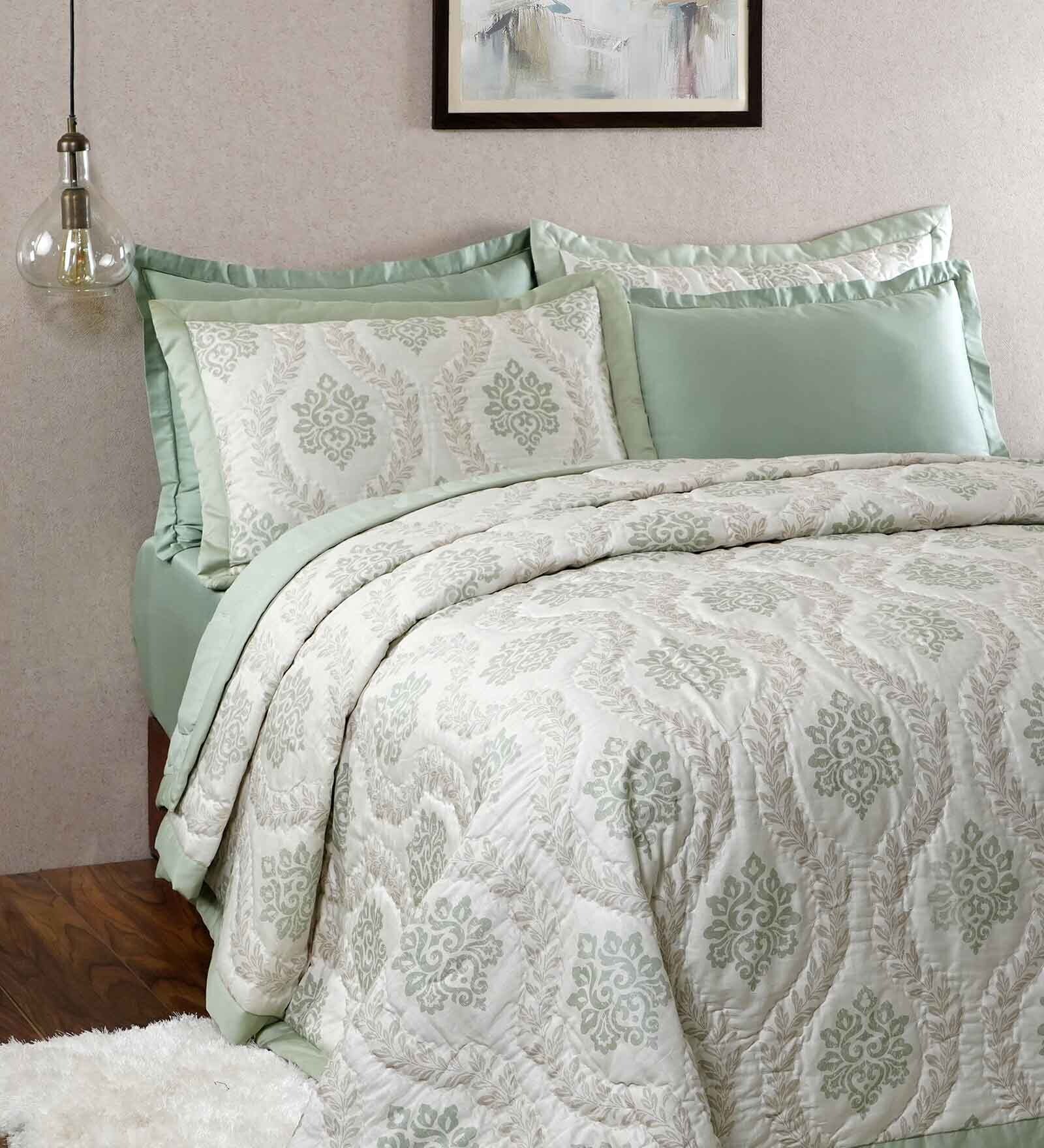 Buy Green Polyester Abstract 145 GSM Double Bed Quilt by Maspar at 100