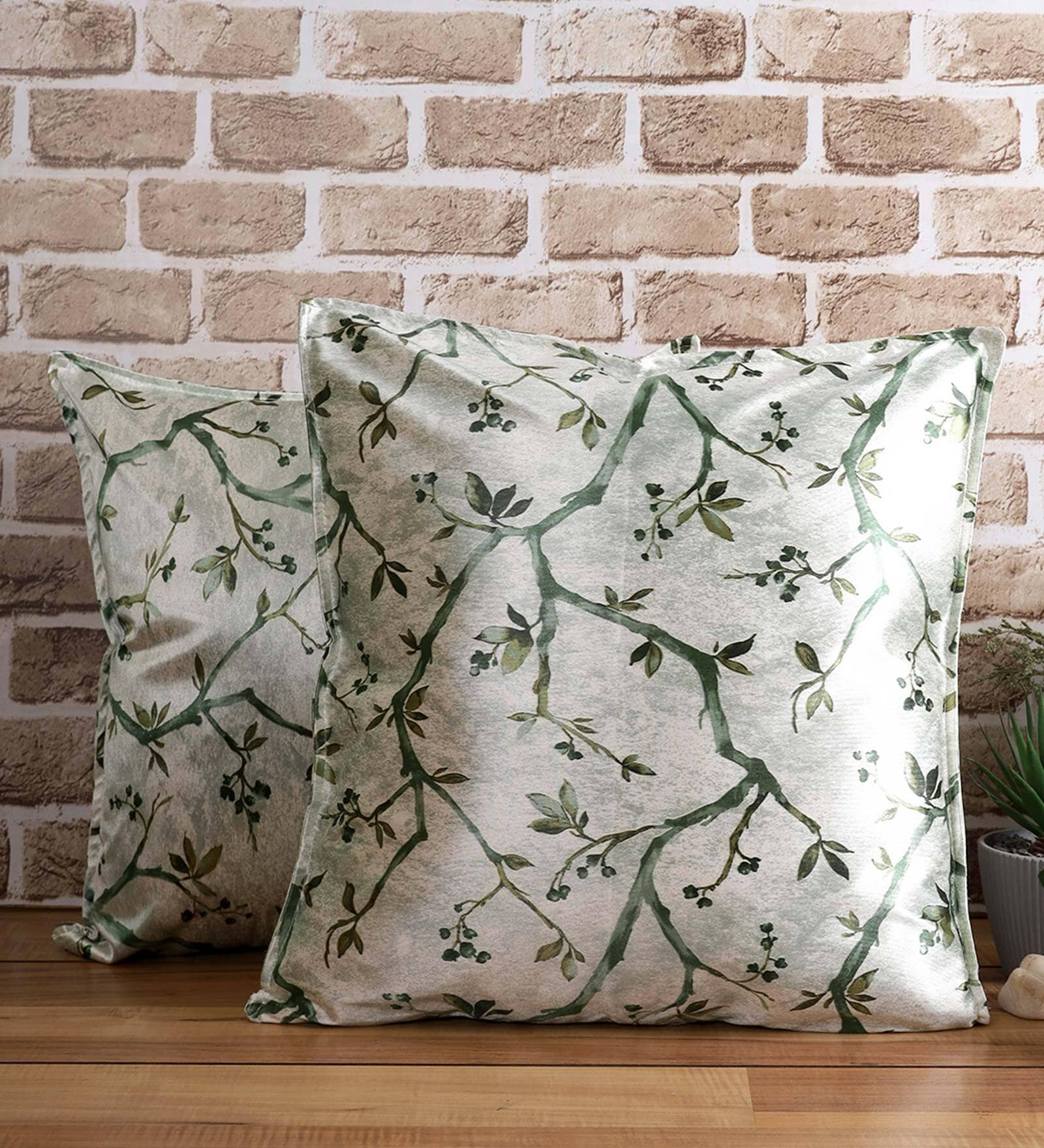 Green Floral Polyester Blend 24 x 24 Inch Cushion Covers (Set of 2)