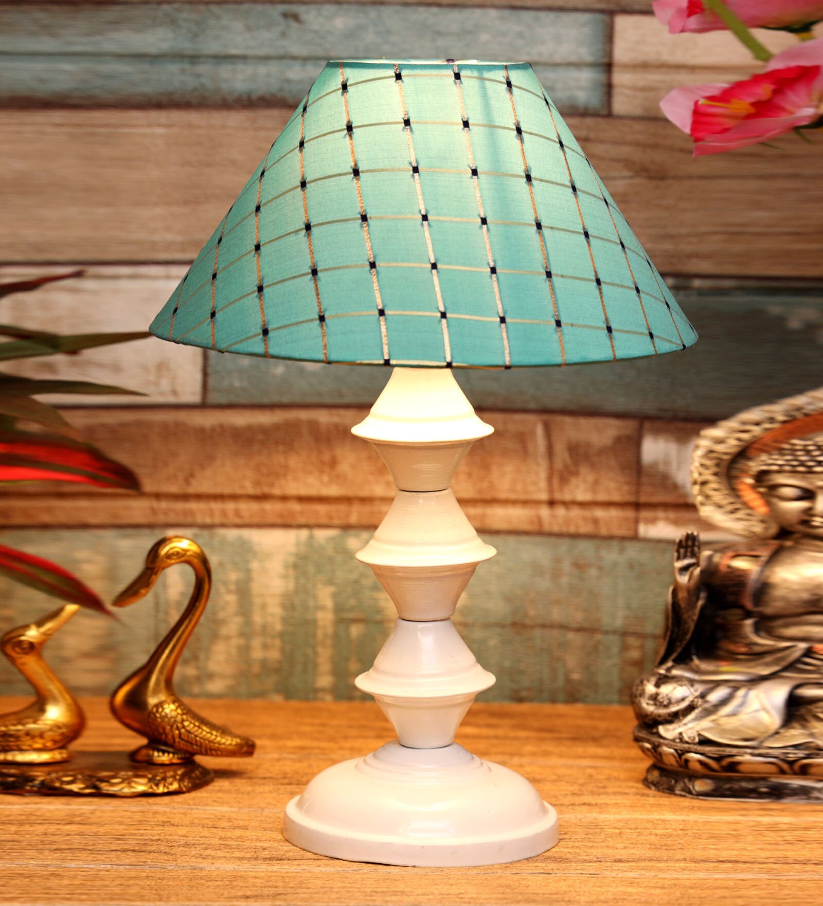 Green Shade Table Lamp With Metal Base