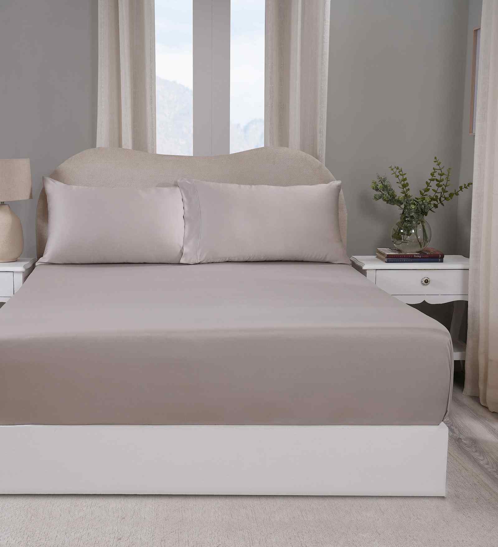 Green Solid 300 TC Tencel King Size Bed Sheet with 2 Pillow Covers 24 Collection