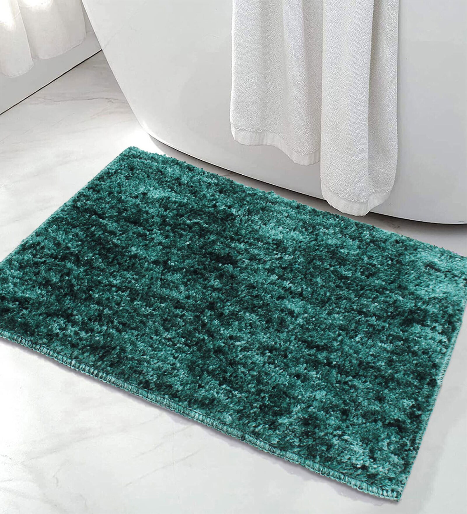 Green Solid Polyester 23x15 Inches Super Soft Bath Mat
