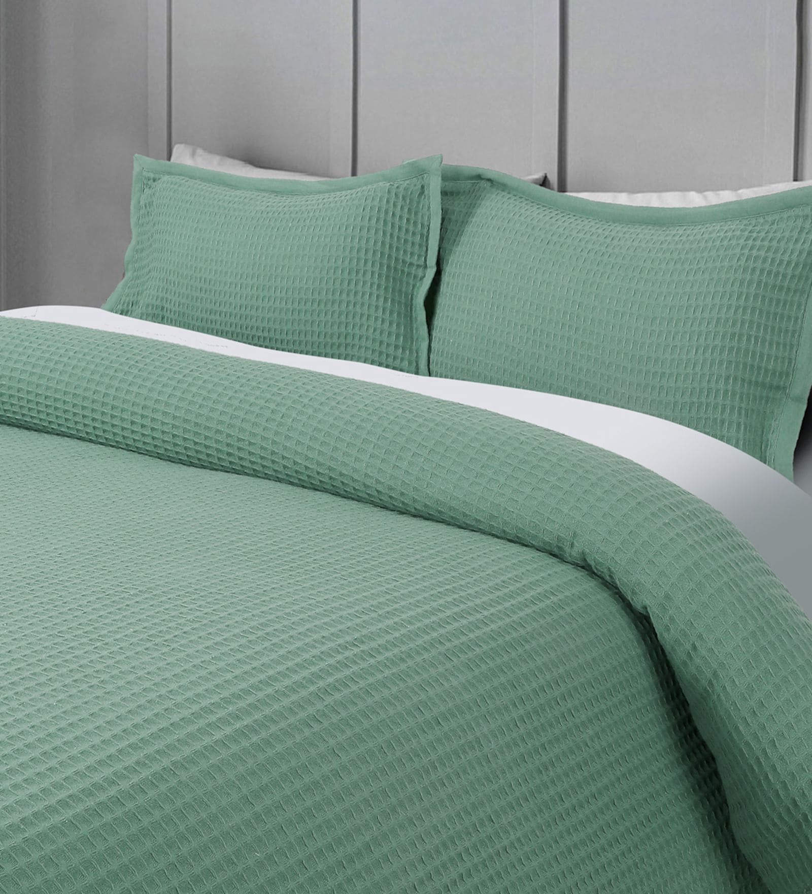 Green Solid TC 120 Cotton Double Queen Bedcover With 2 Pillow Covers