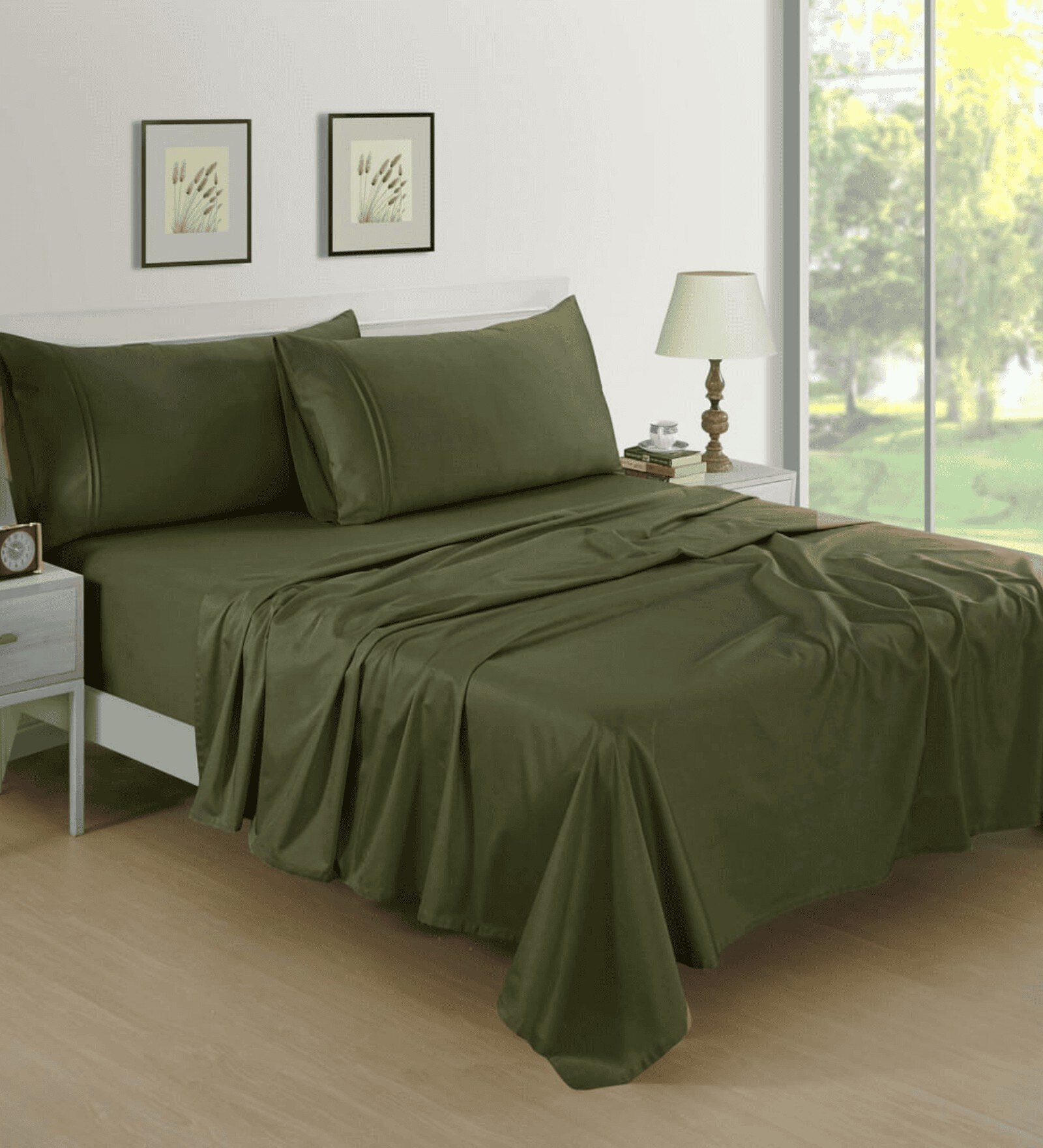 Green Solid 400 TC Cotton Satin King Bedsheet With 2 Pillow Covers