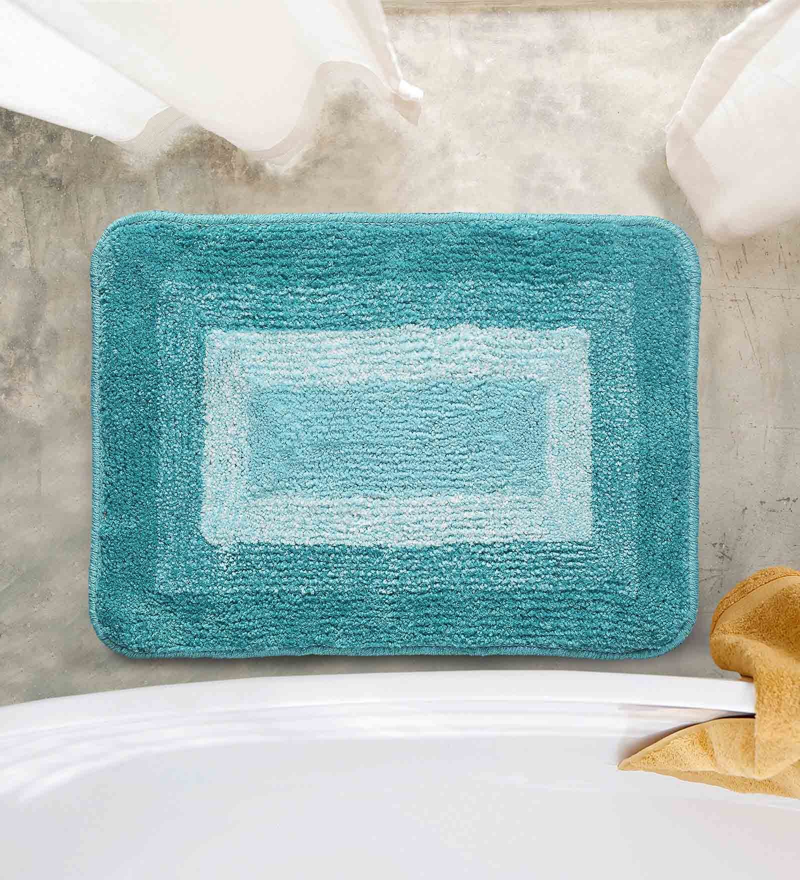 Green Geometric Microfibre 20x14 Inches AntiSkid Bath Mats (Set of 2)