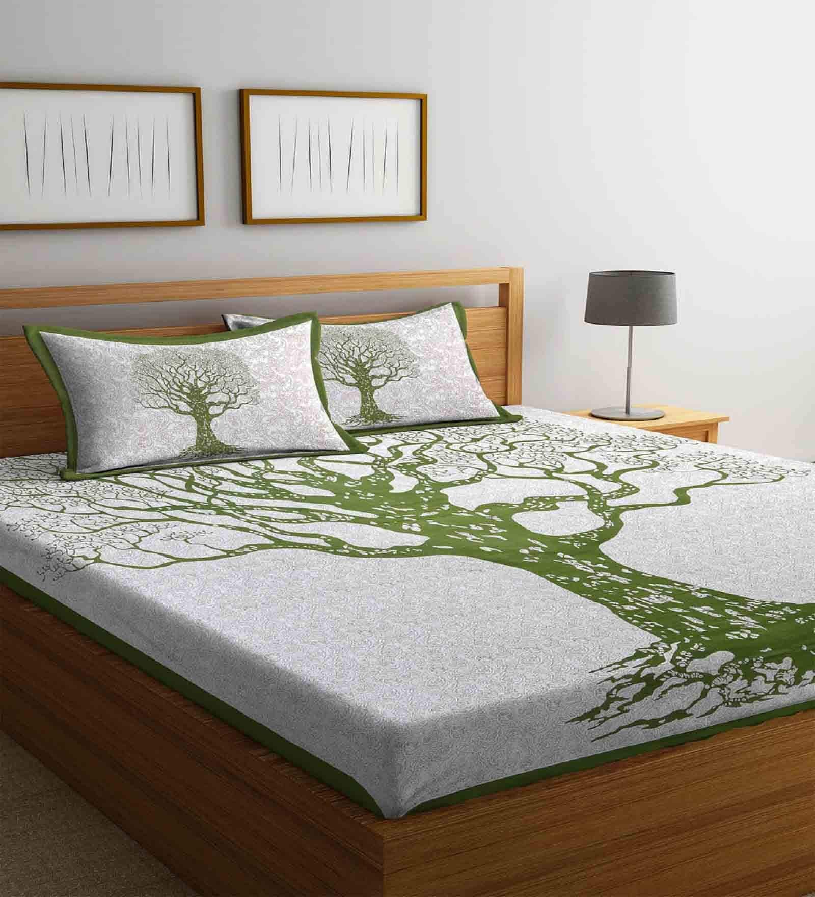 Green Abstract 120 TC 100% Cotton Queen Bedsheet With 2 Pillow Covers