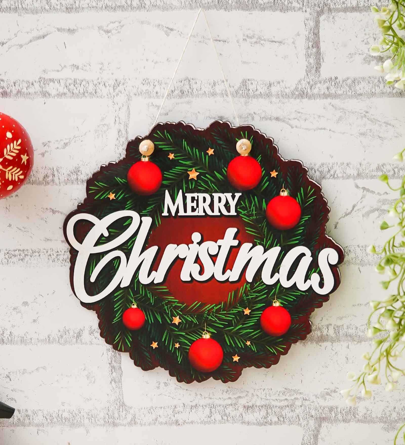 Green Wood Christmas Wreath