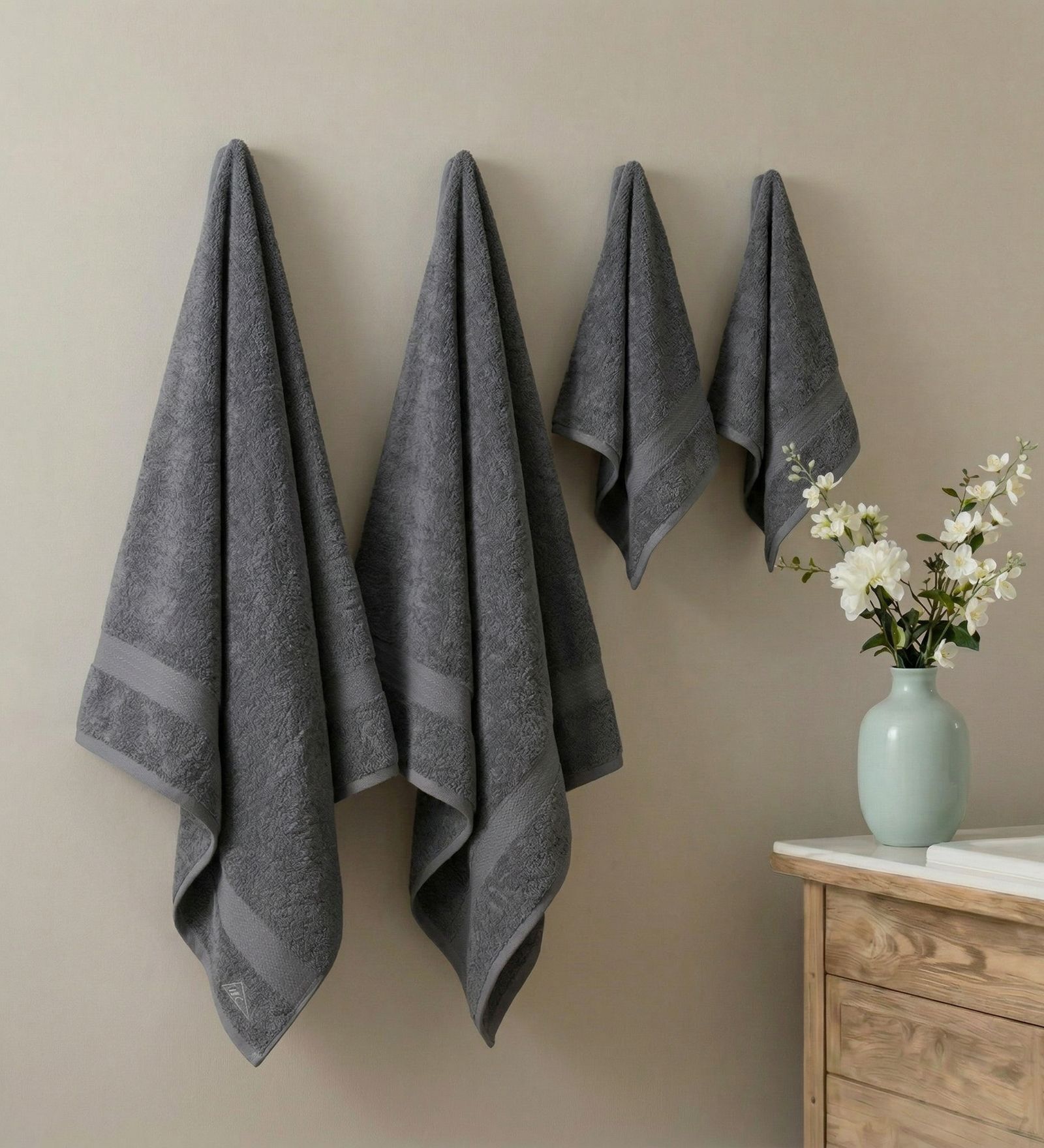 Grey 100% Cotton 380 Gsm Bath Towel 4 Pc