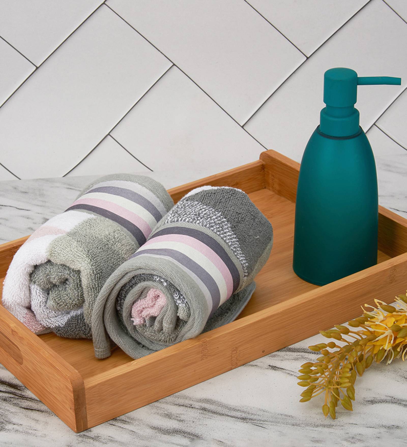 Grey 100% Cotton Patterned 650 GSM 4 Pcs Hand Towels